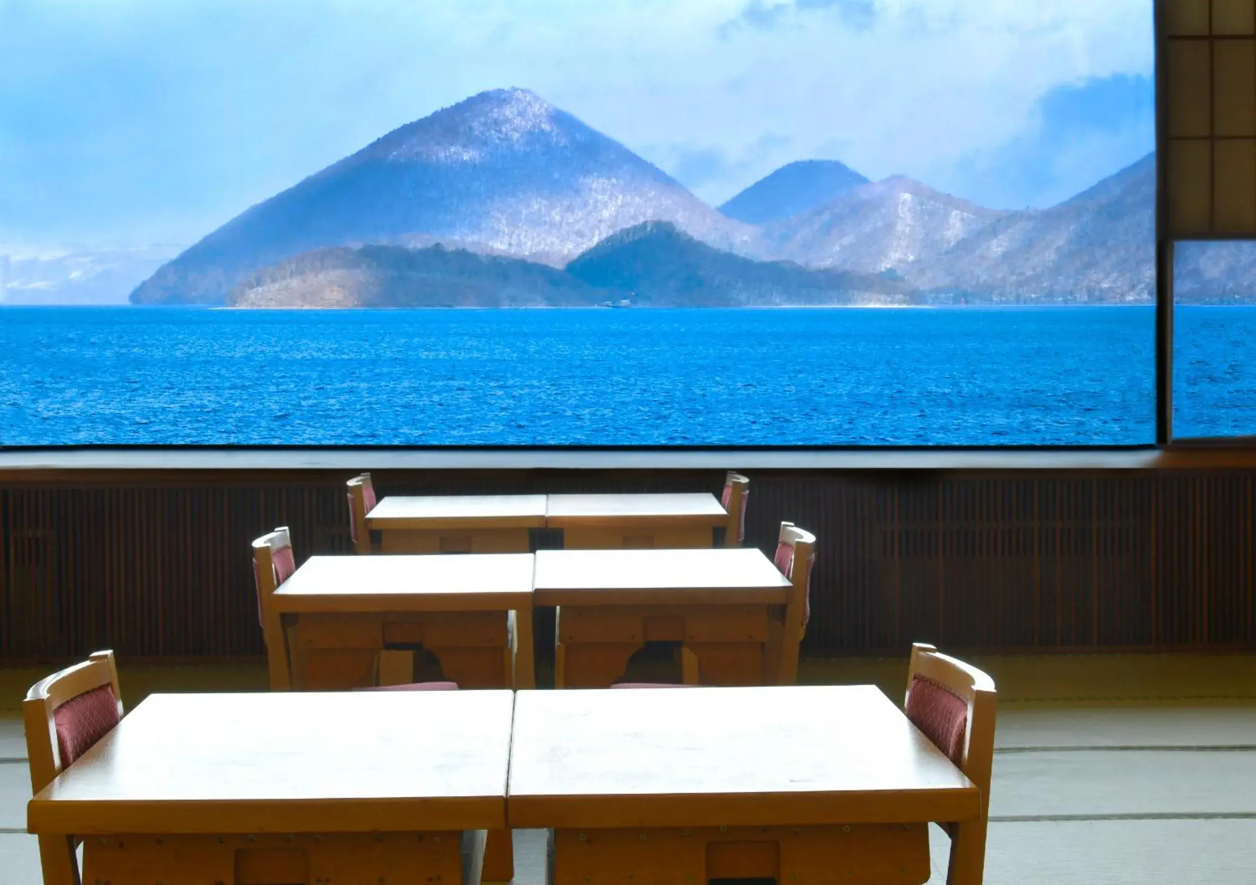 Restaurant/places to eat, Balcony/Terrace in Toya Kohantei Hotel