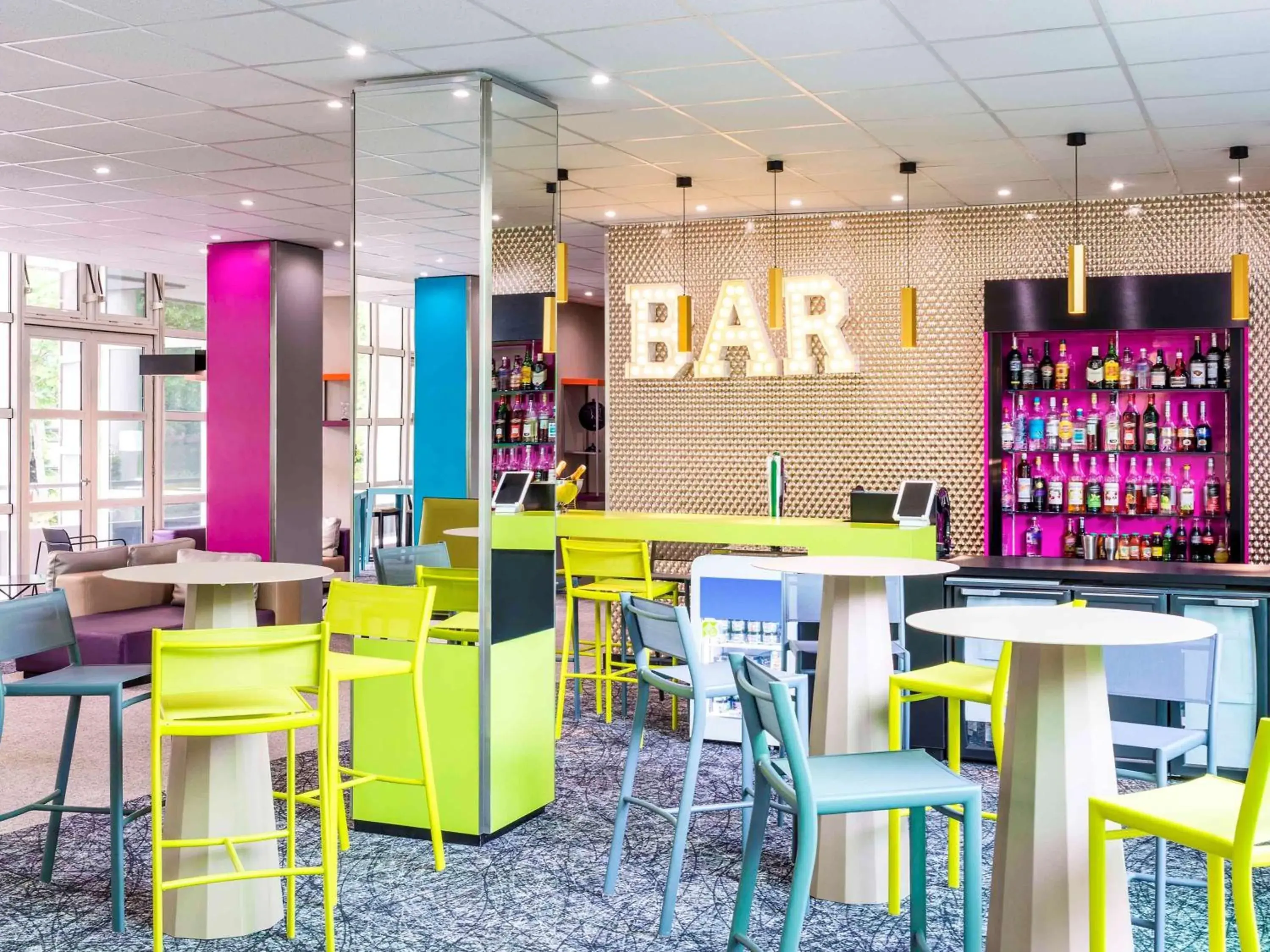 Lounge or bar in ibis Styles Antony Paris Sud Lounge or bar in ibis Styles Antony Paris Sud