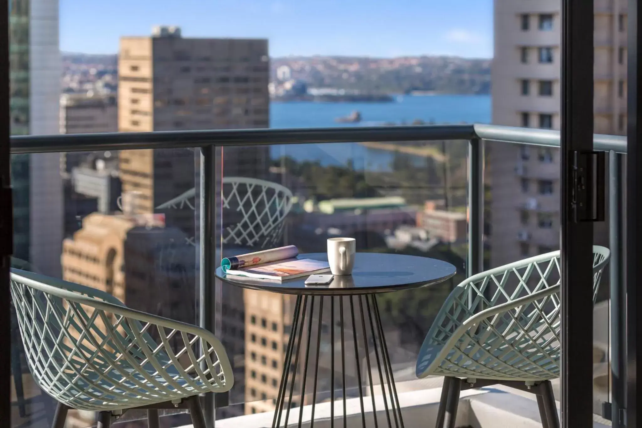 Balcony/Terrace in Meriton Suites Pitt Street, Sydney