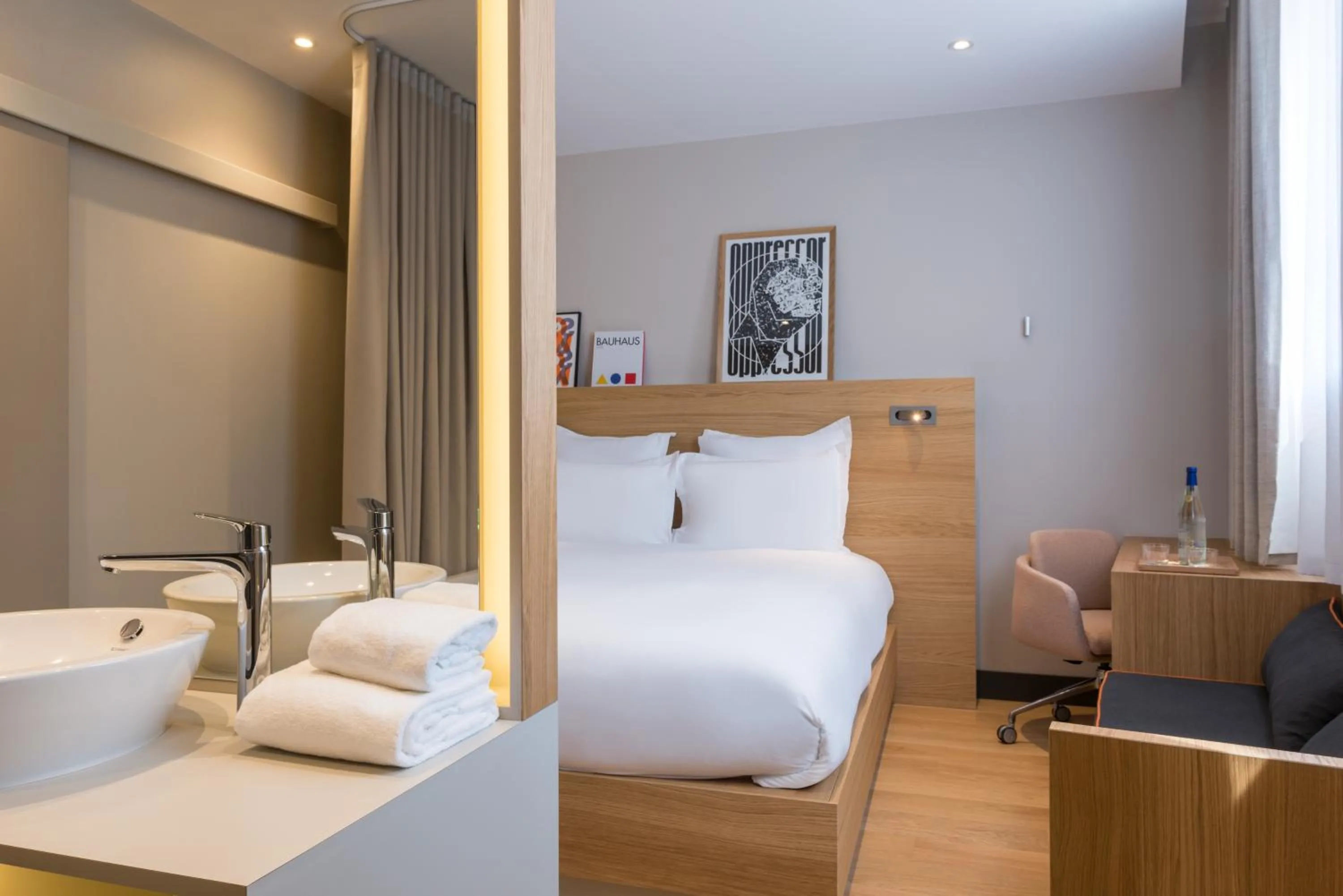 Bed in Maison Nô - Hôtel et Rooftop