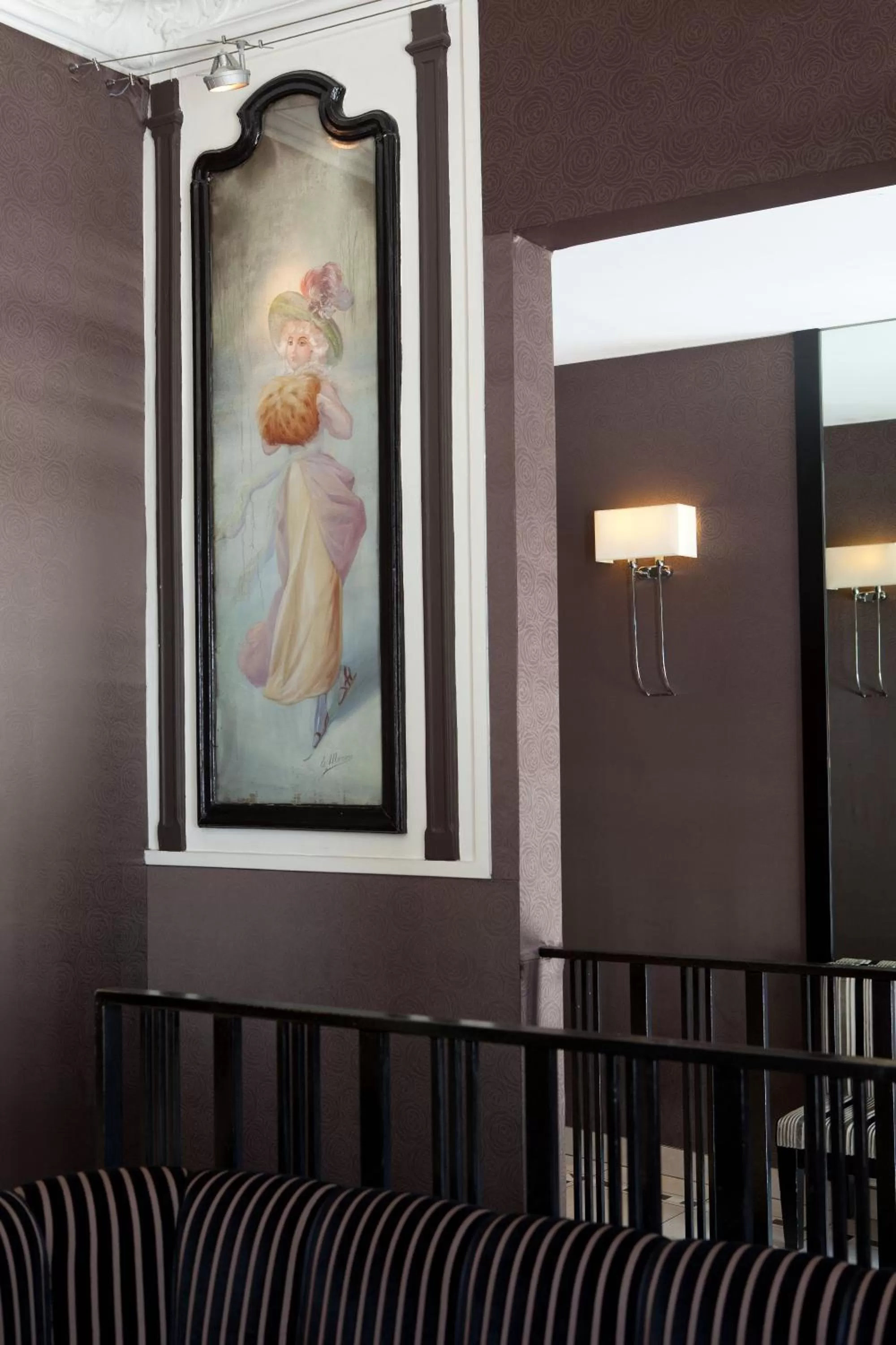 Decorative detail in Hotel Eiffel Seine