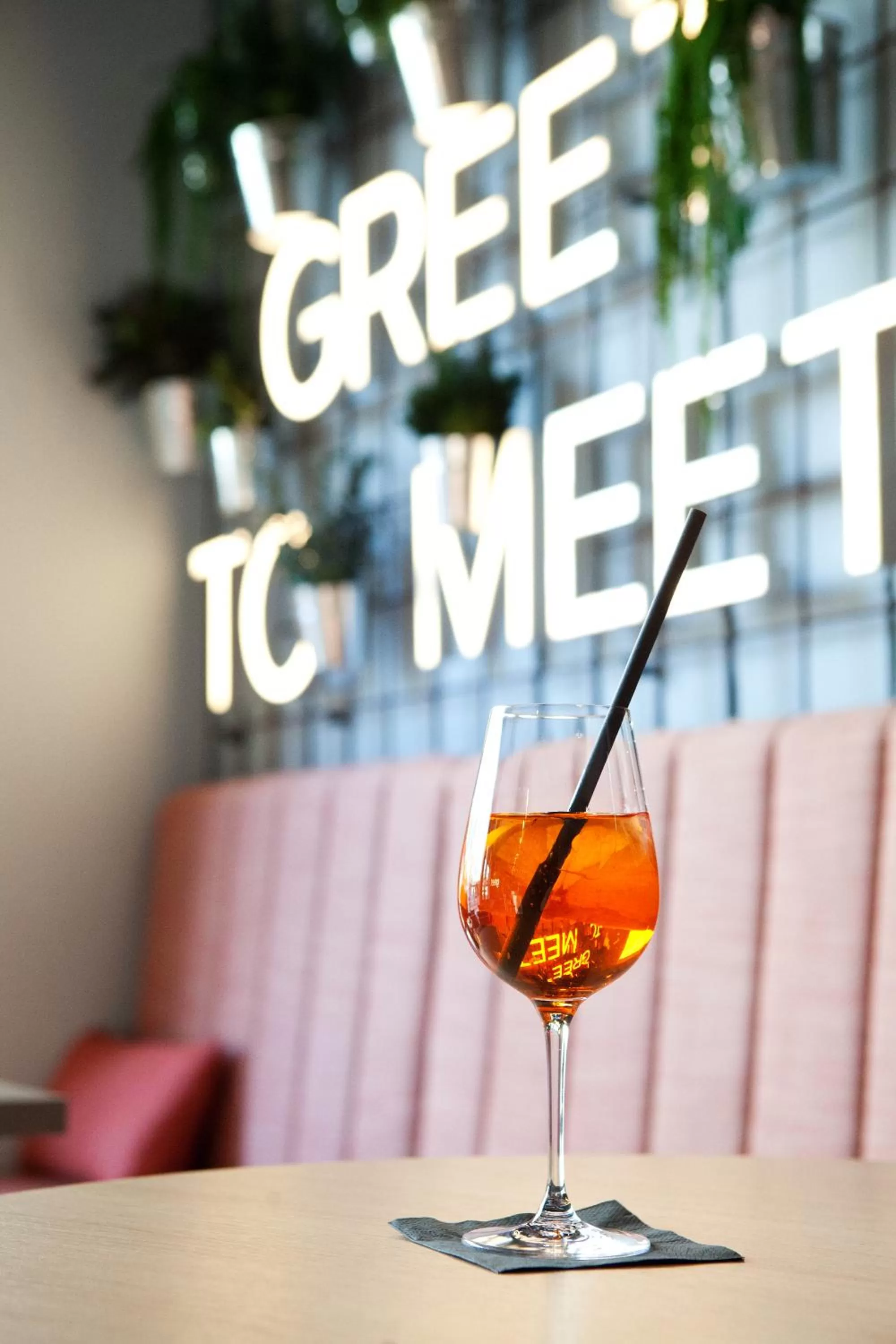 Food and drinks in greet Wien City Nord