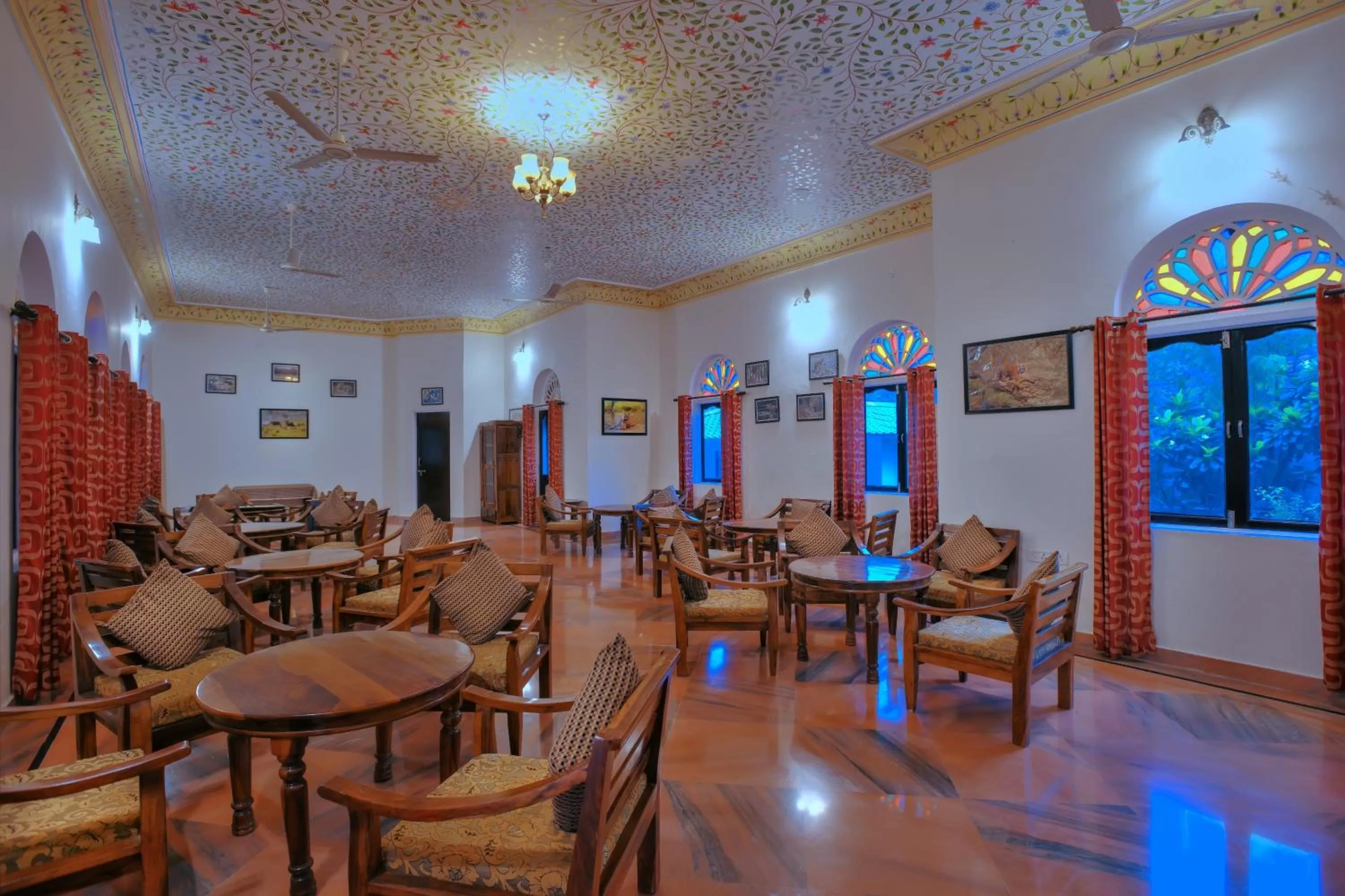 Lounge or bar in Ranthambhore Heritage Haveli