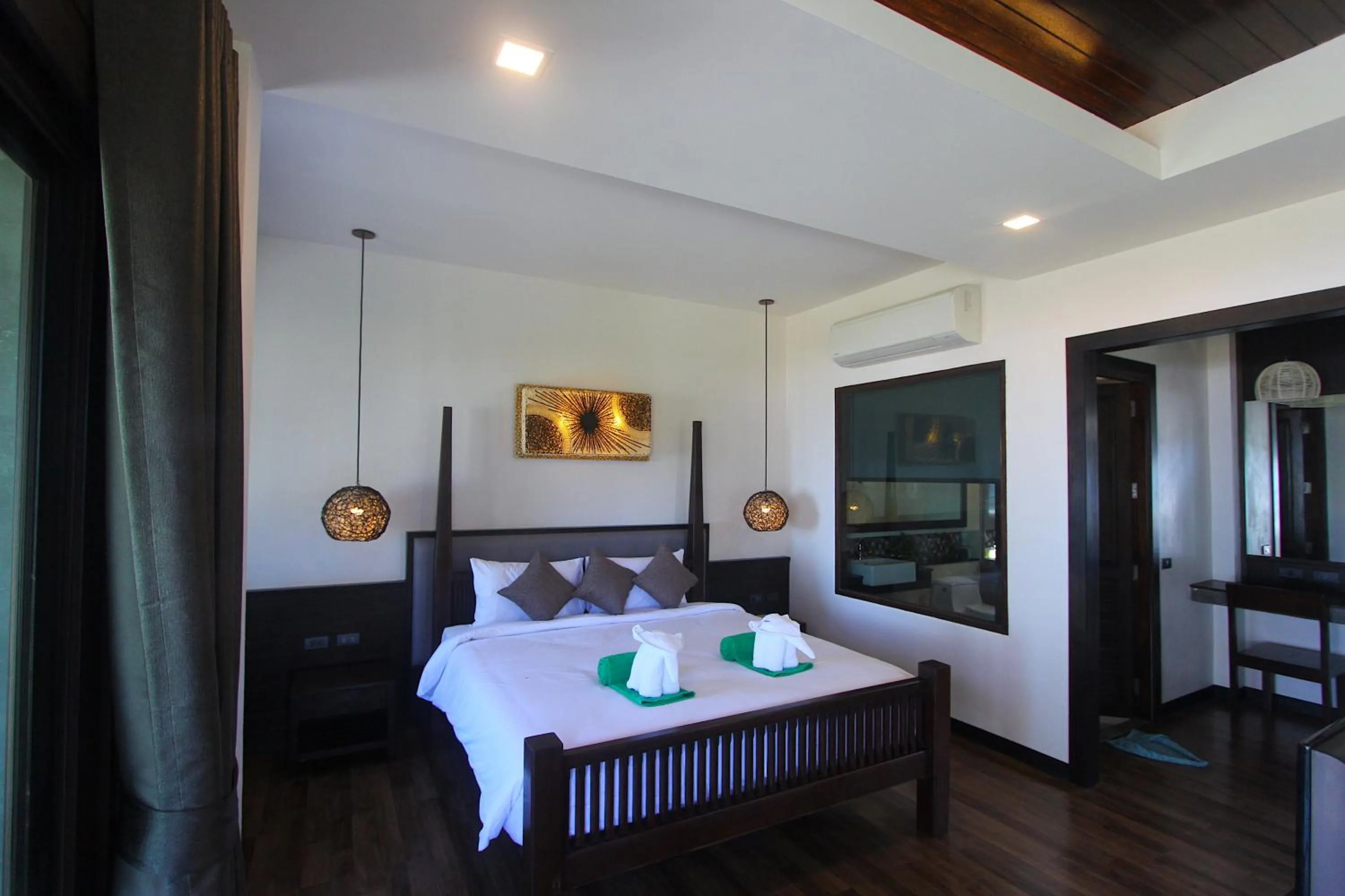 Bed in Southern Lanta Resort