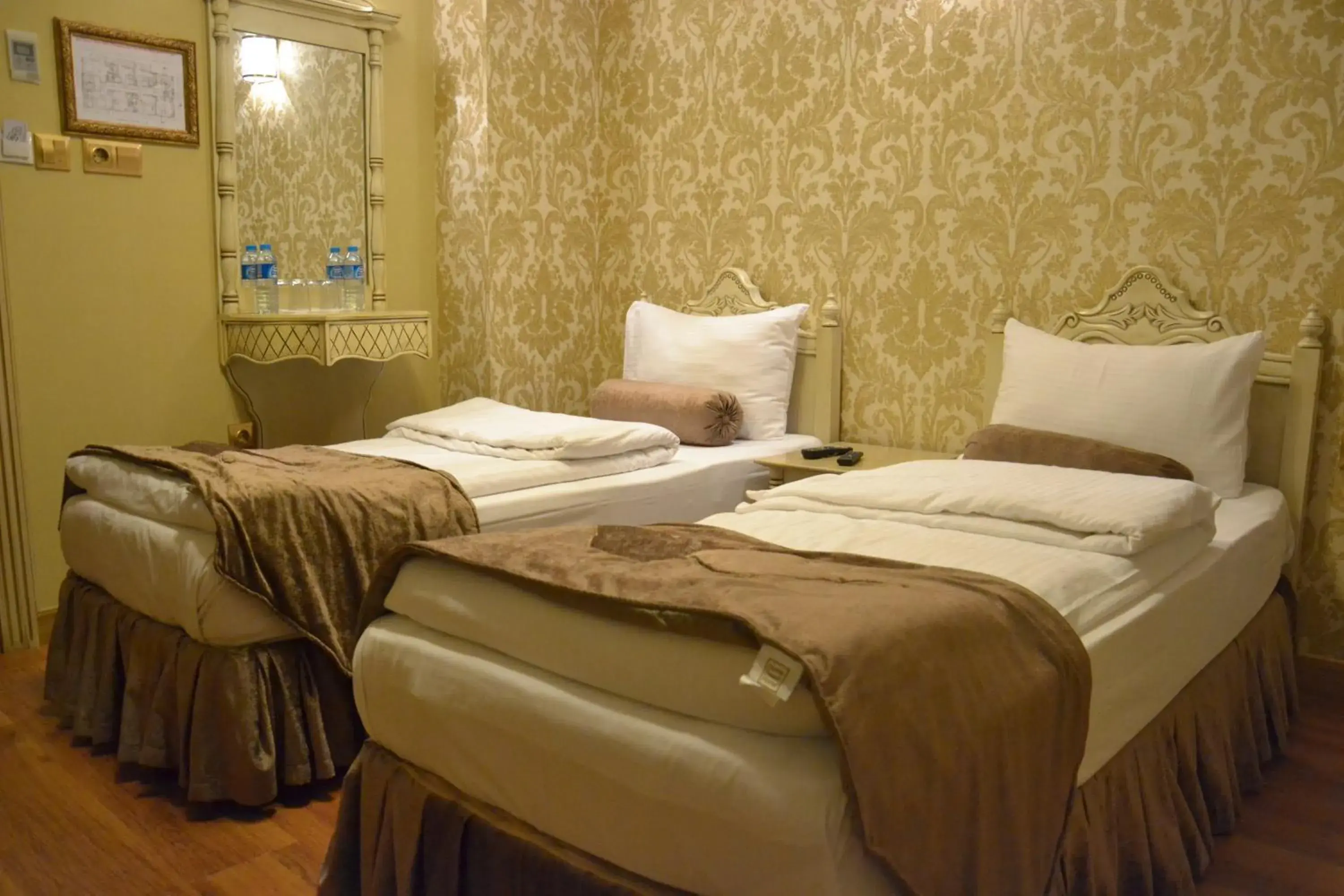 Decorative detail, Bed in Kaftan Hotel