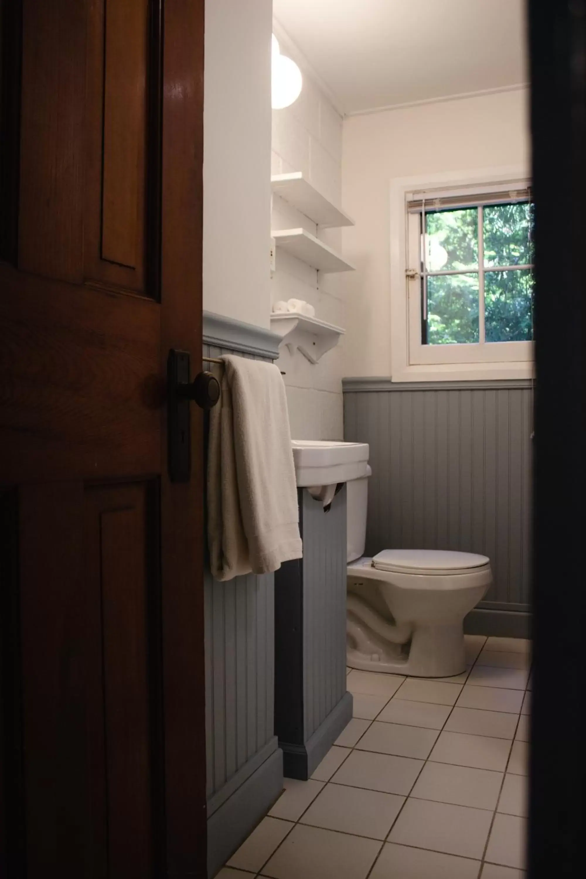 Bathroom in Anchor Inn