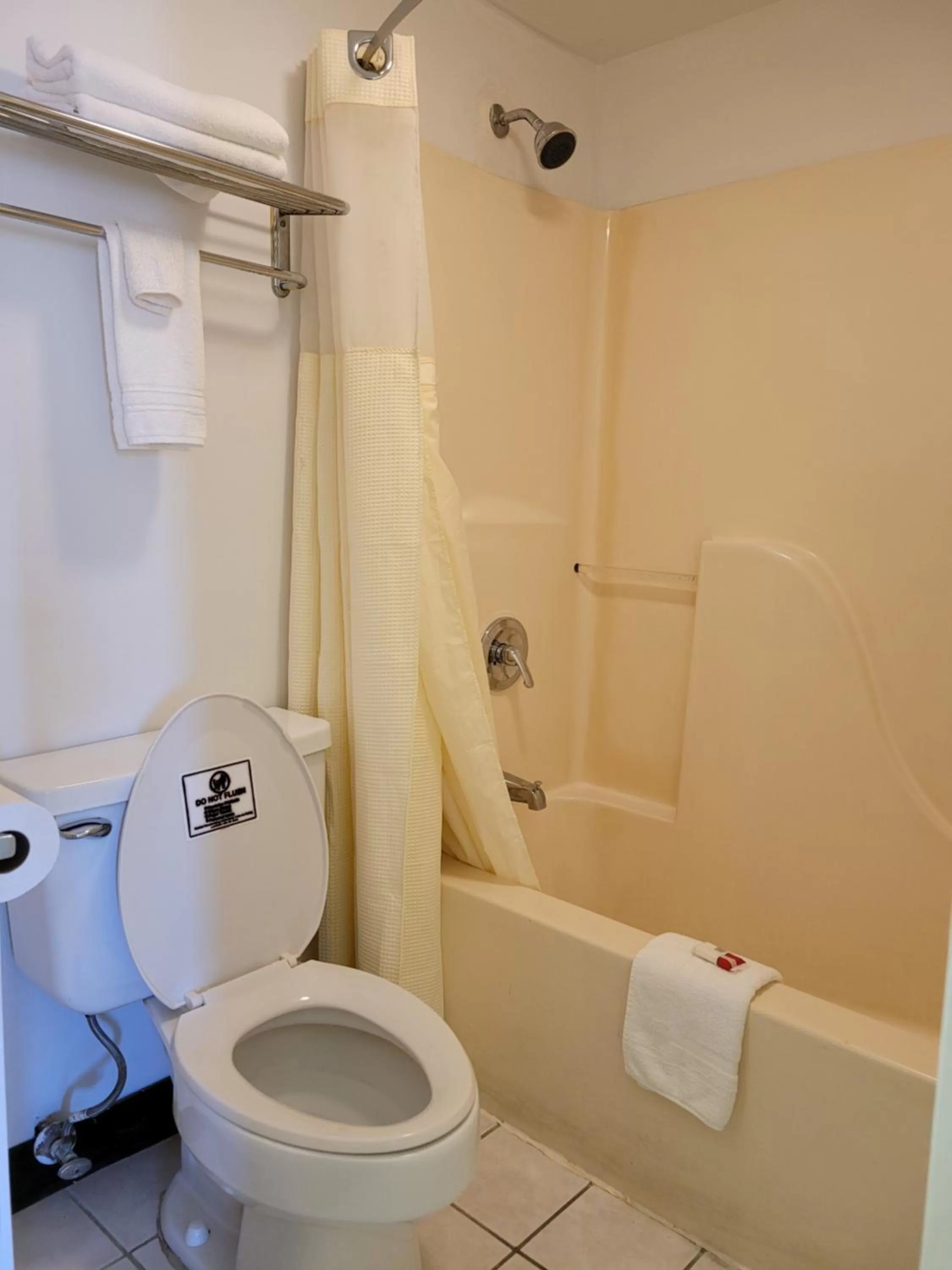 King Room -Smoking in Super 8 by Wyndham Arkadelphia Caddo Valley Area