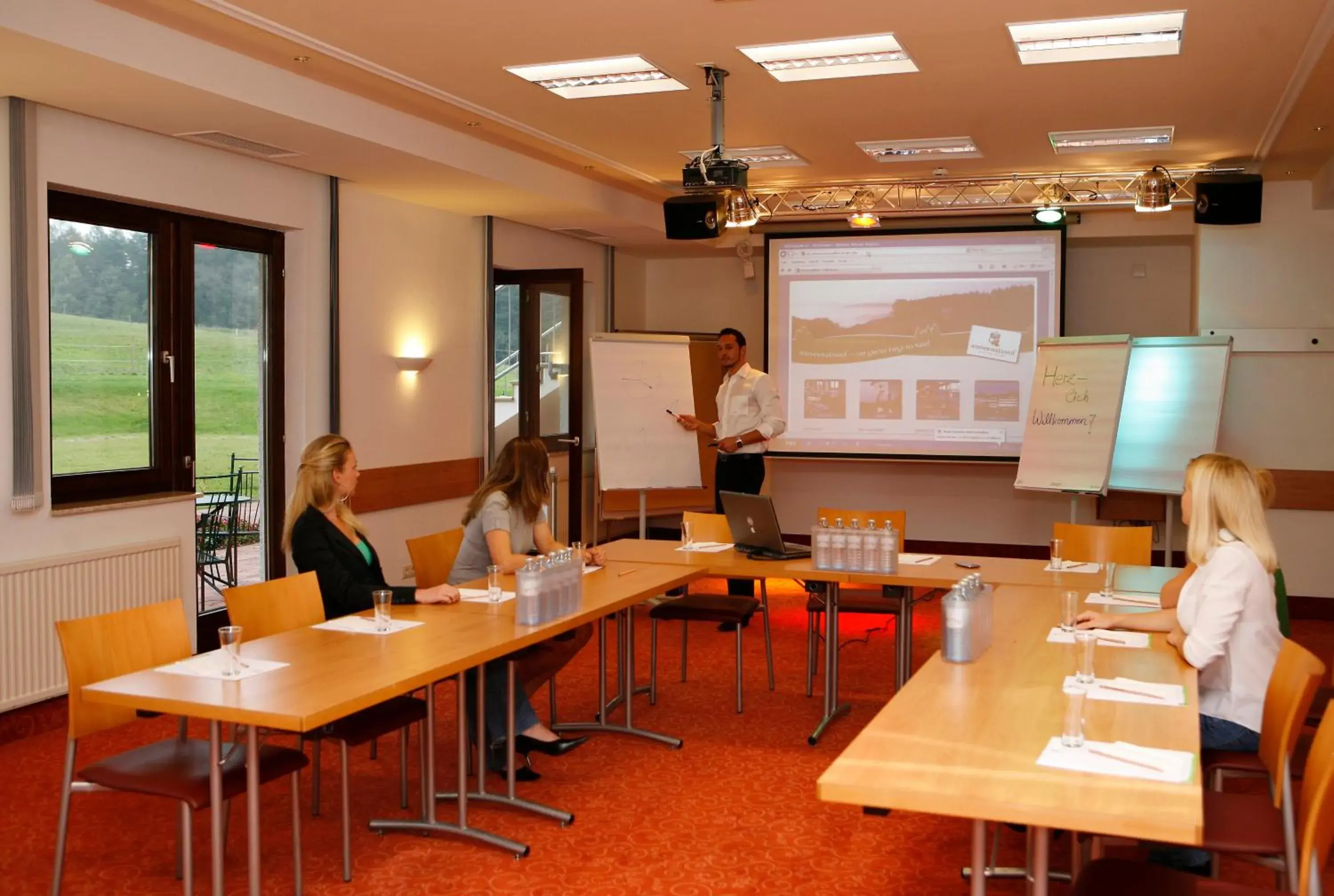 Business facilities in Wienerwaldhof Rieger