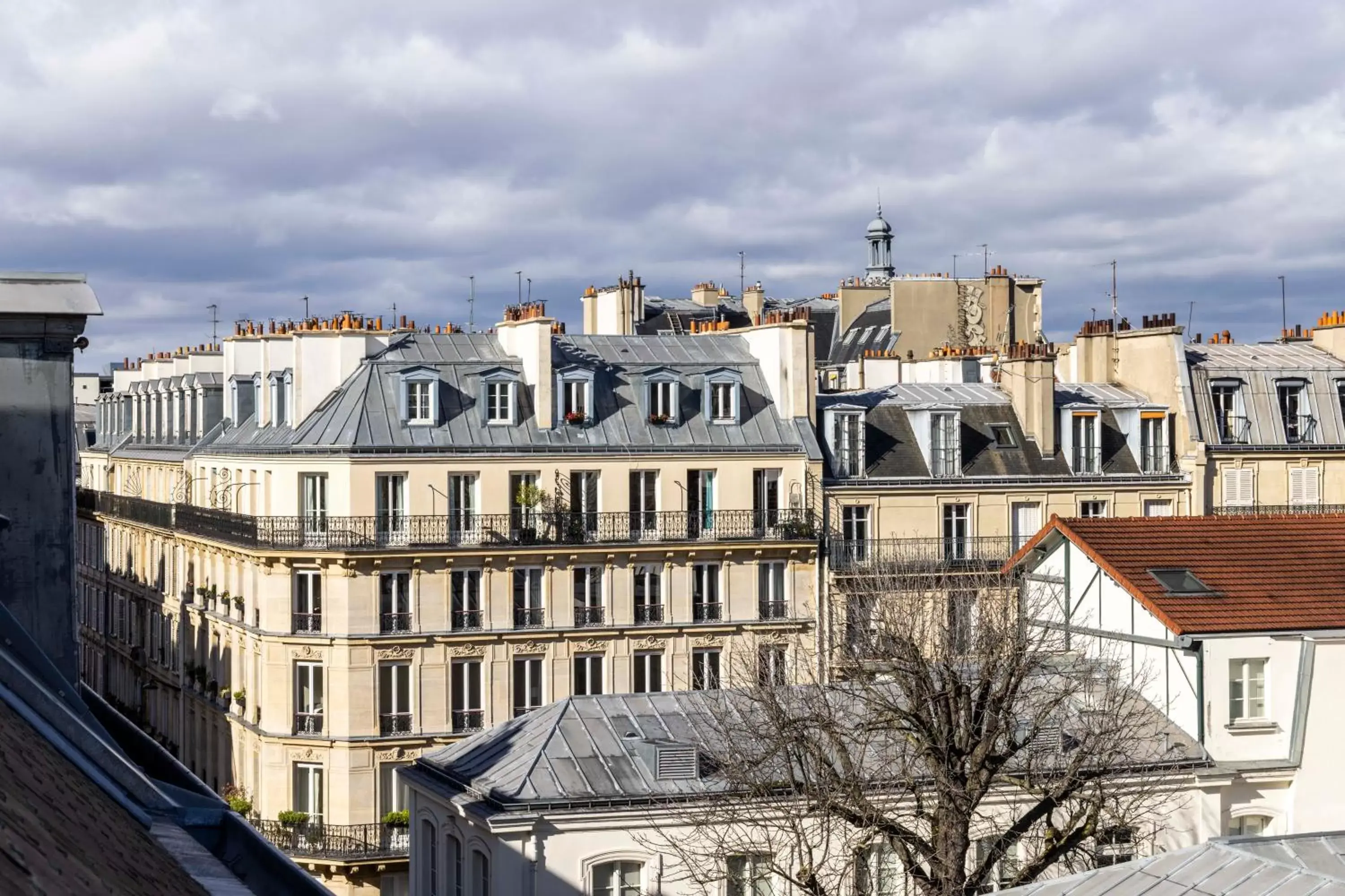 City view in Hôtel Jardin de Cluny