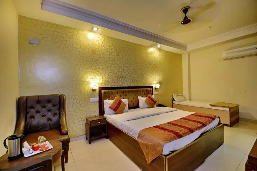 Bed in Hotel Diamond Inn