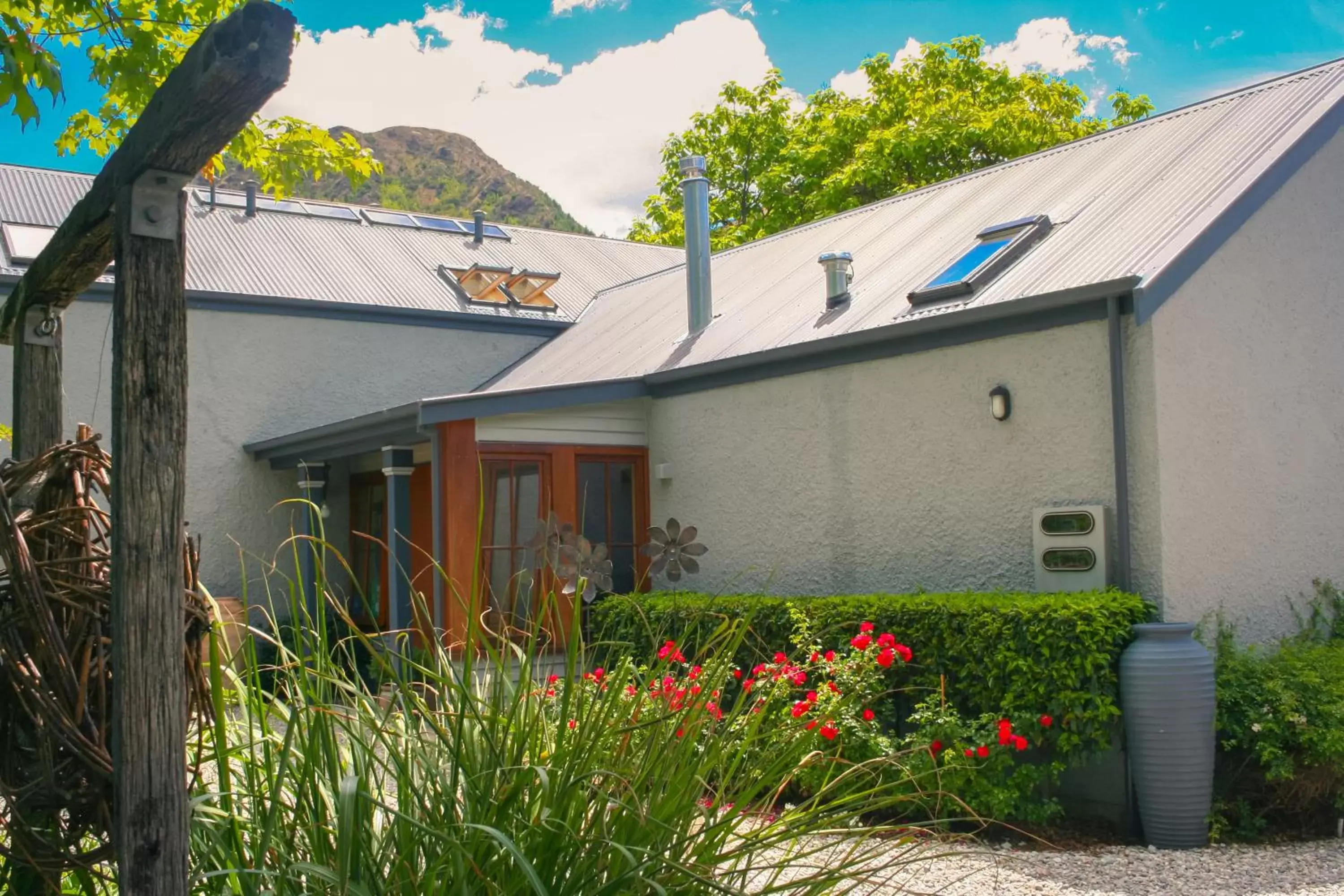 Property Building in Arrowtown House Boutique Hotel