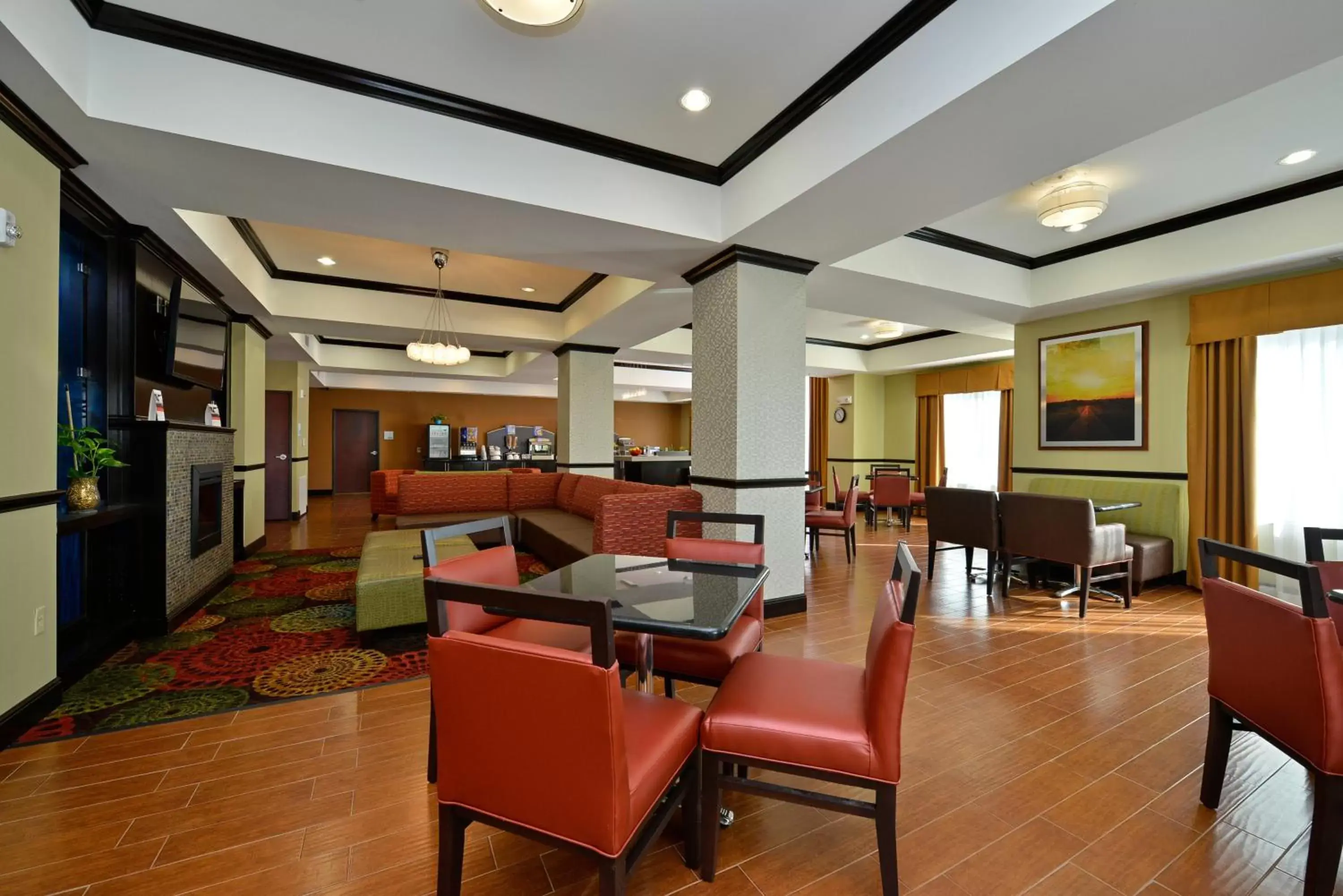 Lobby or reception in Holiday Inn Express Alva, an IHG Hotel