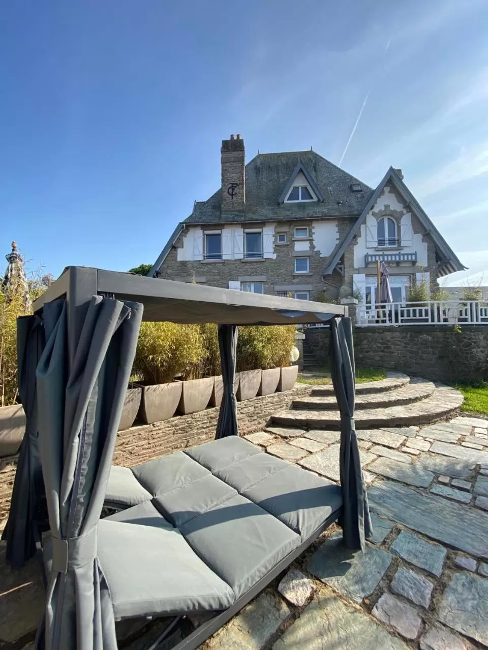 Garden, Property Building in Villa Fresquet