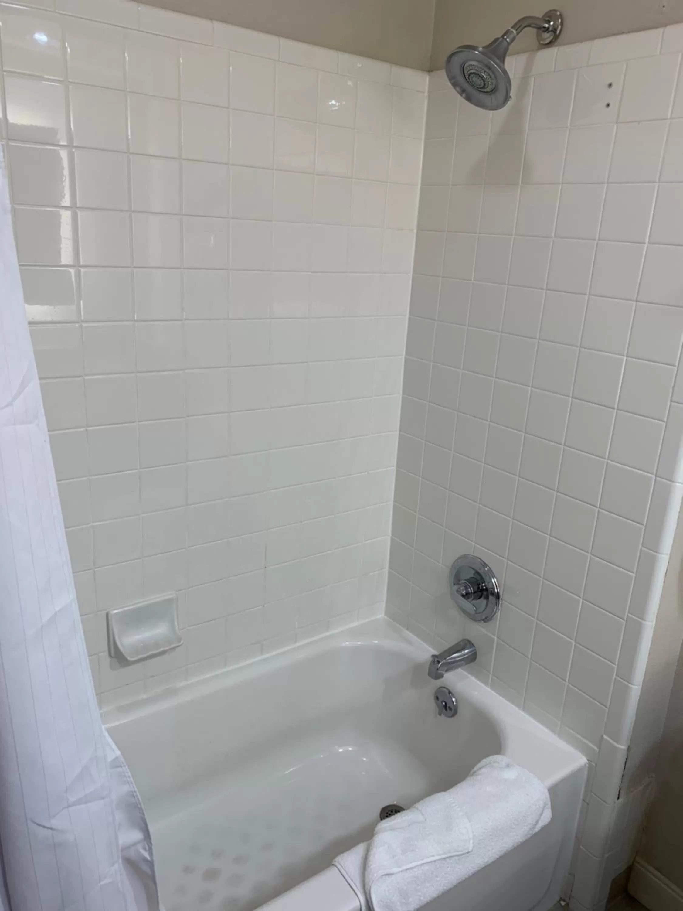 Bathroom in Wingate by Wyndham Brighton