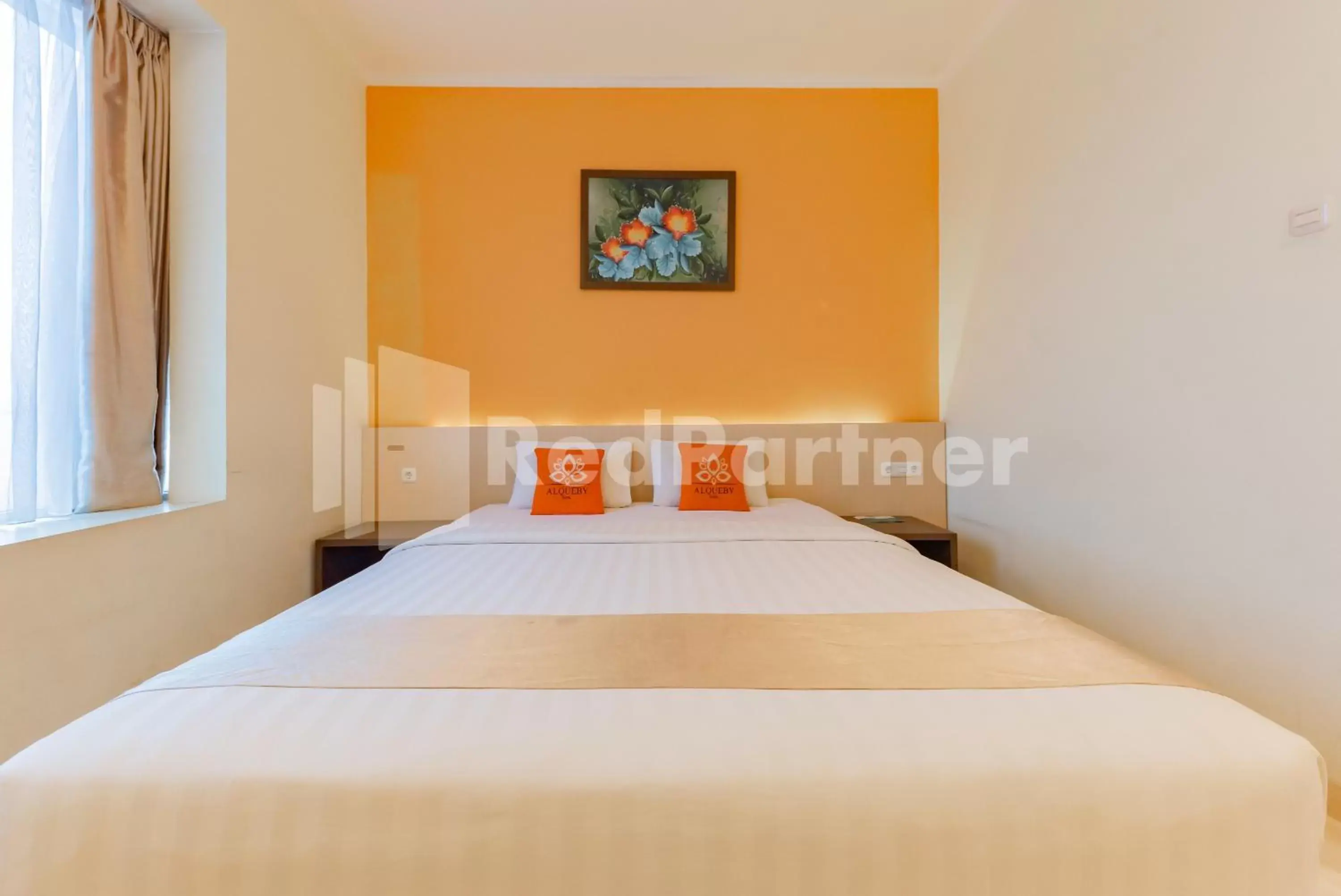 Standard Double Room in Alqueby Hotel near Kiara Artha Park & Trans Studio Mall Mitra RedDoorz Standard Double Room in Alqueby Hotel near Kiara Artha Park & Trans Studio Mall Mitra RedDoorz