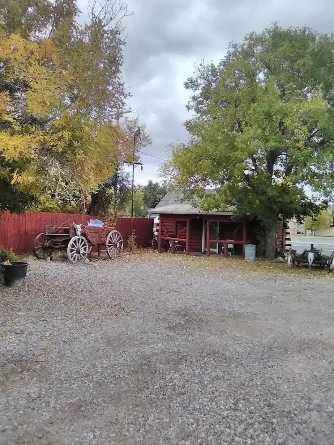 Property Building in Roundtop Mountain Vista - Cabins and Motel