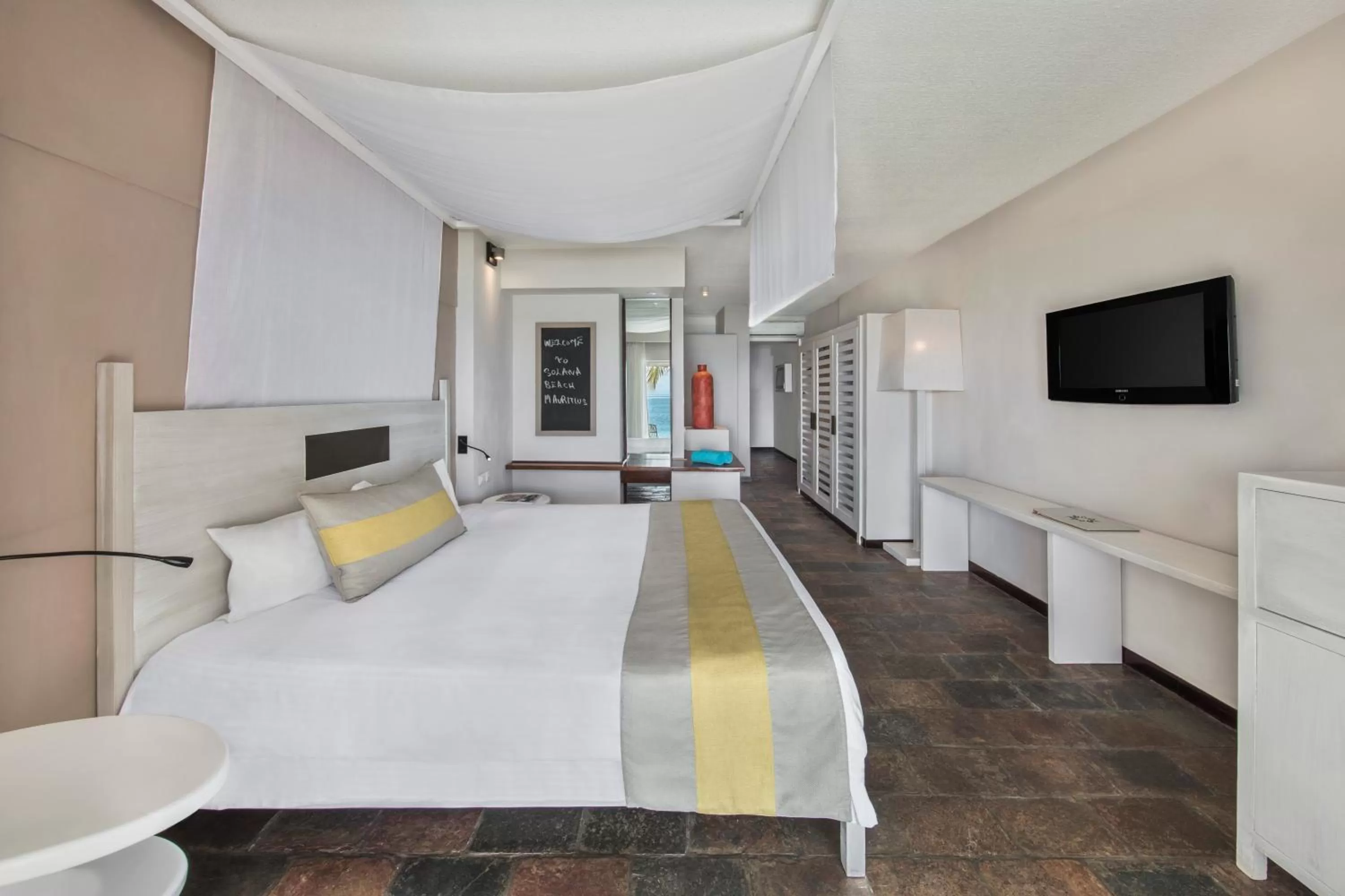 View (from property/room), Bed in Solana Beach Mauritius - Adults Only