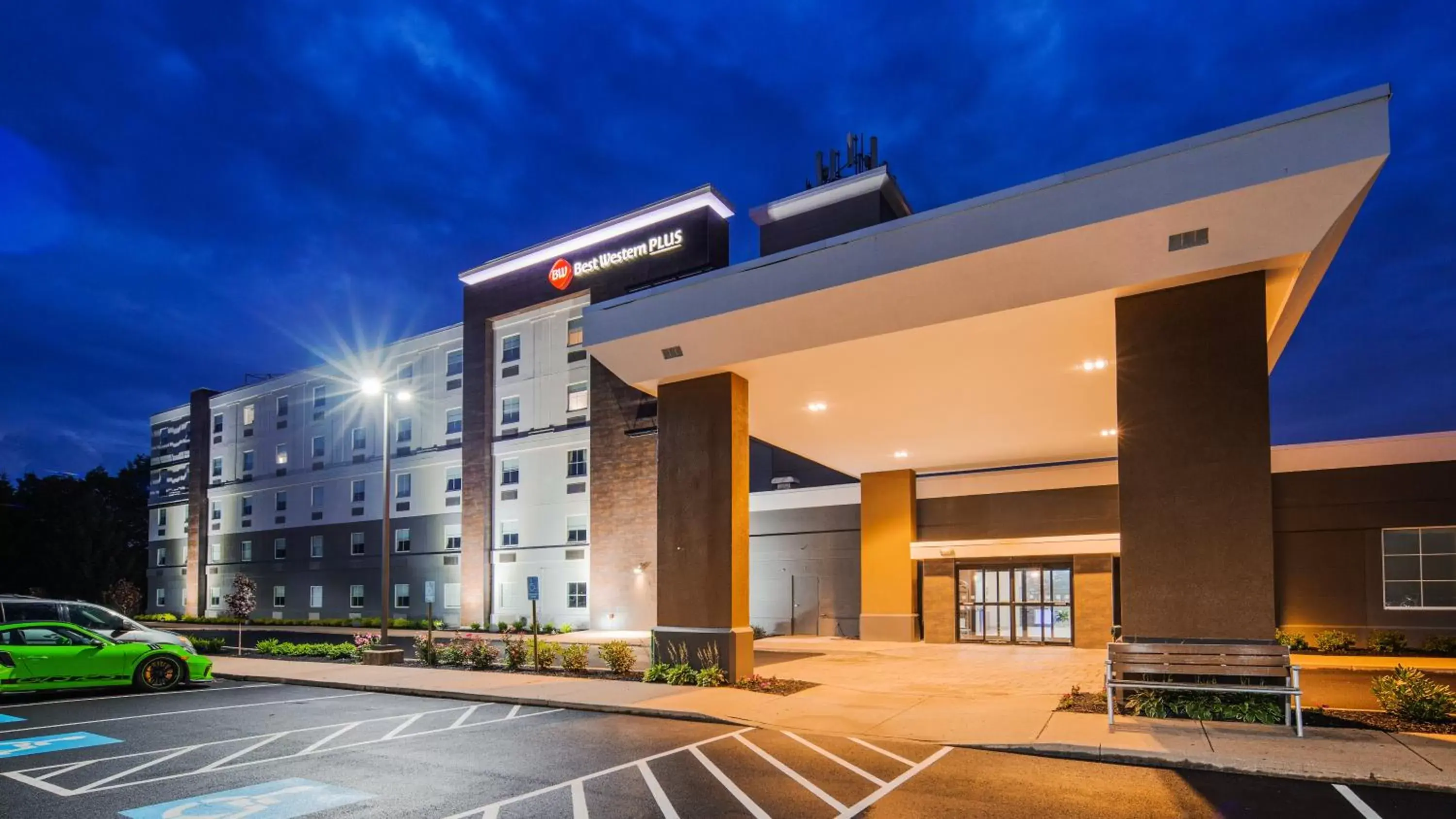 Property building in Best Western Plus Wilkes Barre-Scranton Airport Hotel