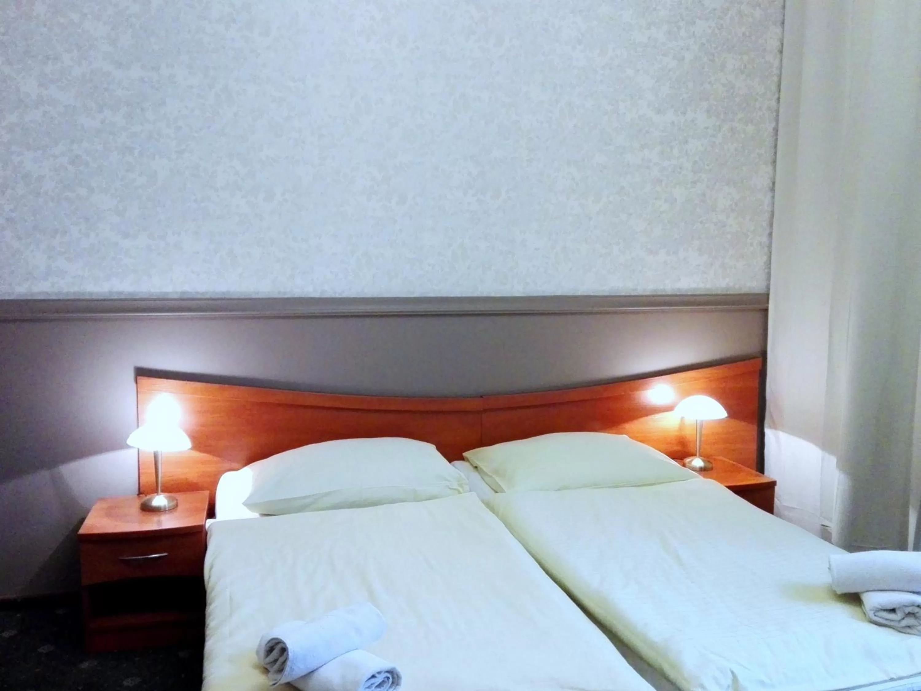 Bed in Bristol Residence