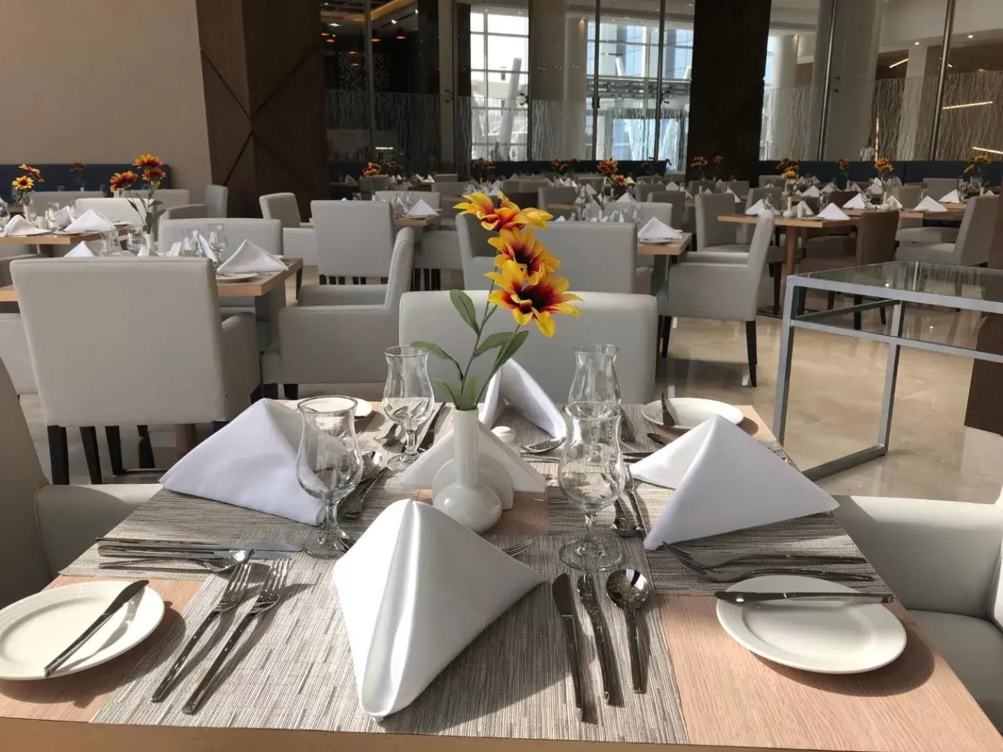 Restaurant/places to eat in Cristal Amaken Hotel Riyadh Restaurant/places to eat in Cristal Amaken Hotel Riyadh