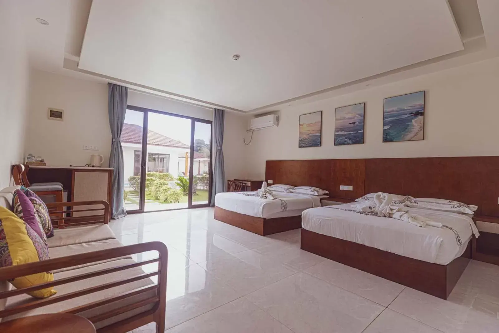 Photo of the whole room, Bed in Amphitrite Resort Photo of the whole room, Bed in Amphitrite Resort