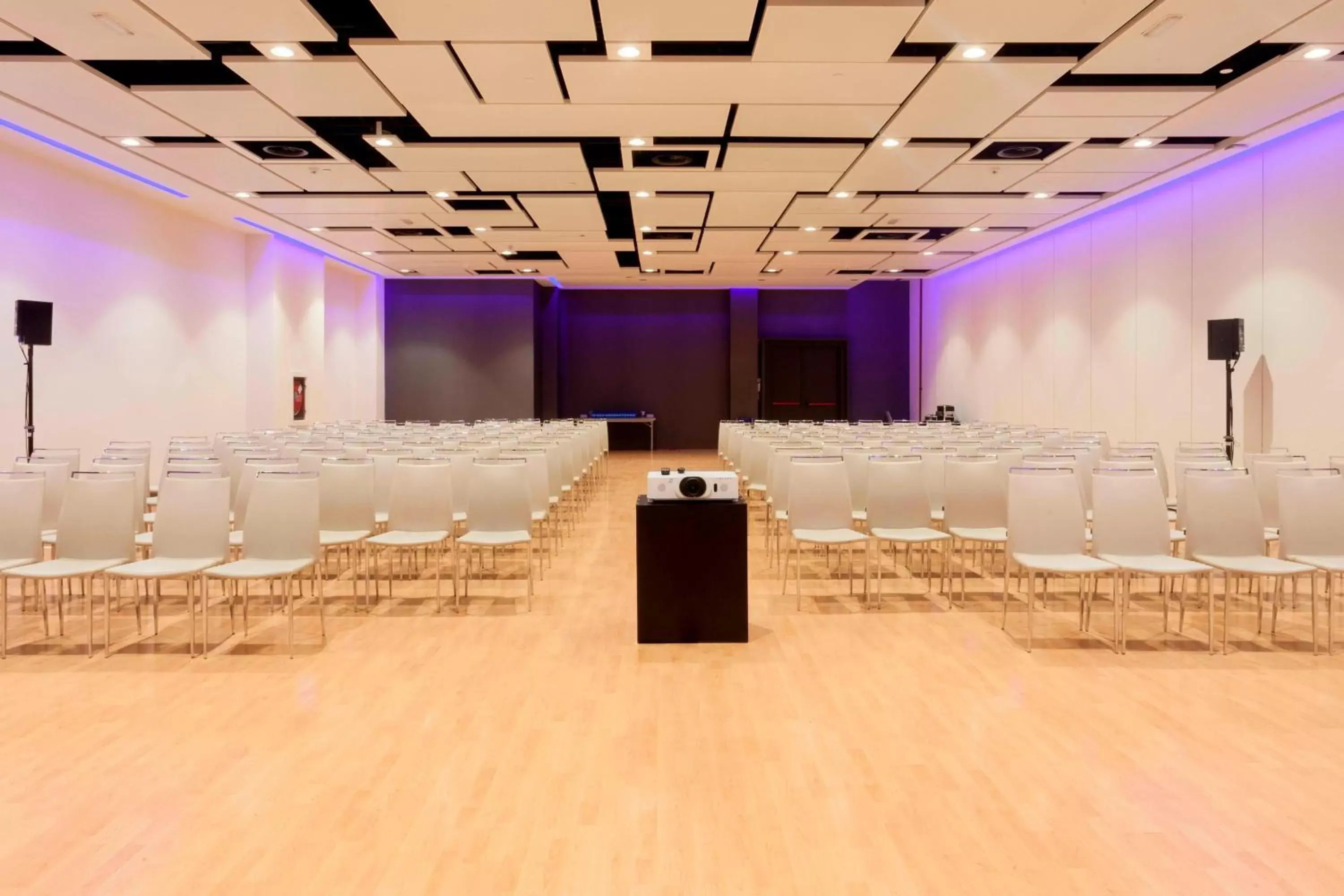Meeting/conference room, Banquet Facilities in Madrid Marriott Auditorium Hotel & Conference Center