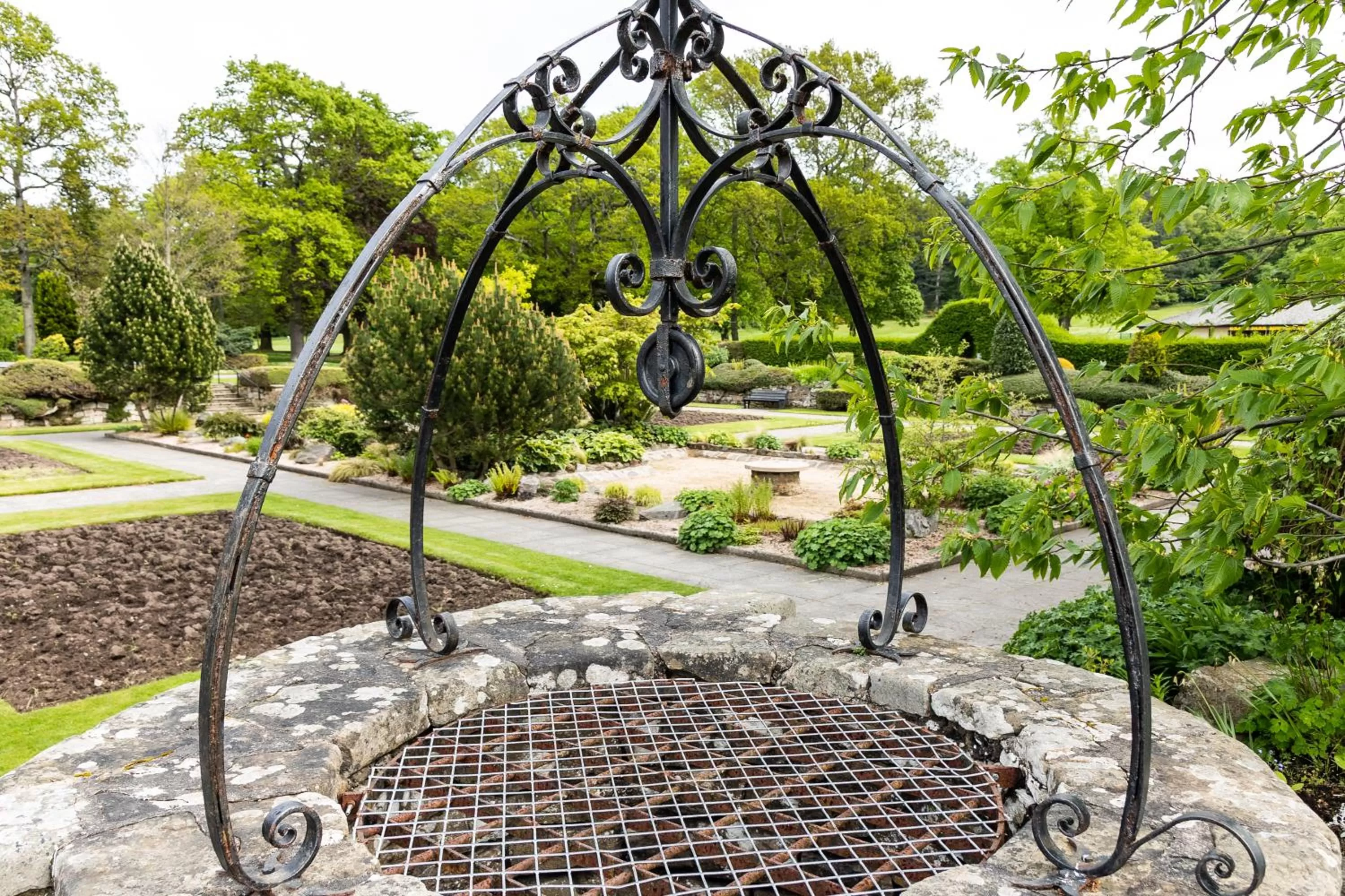 Nearby landmark in Carlton Hotel