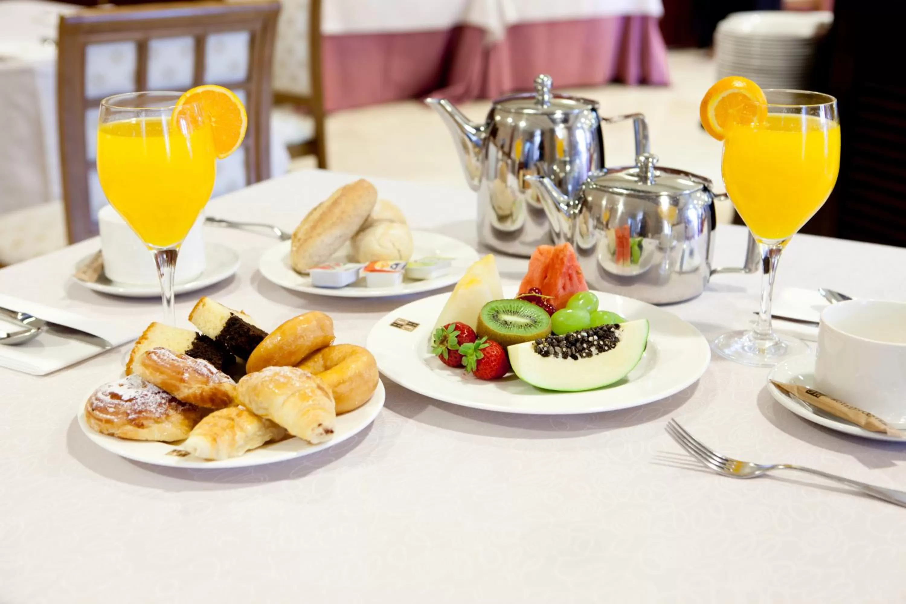 Food in Hotel Badajoz Center