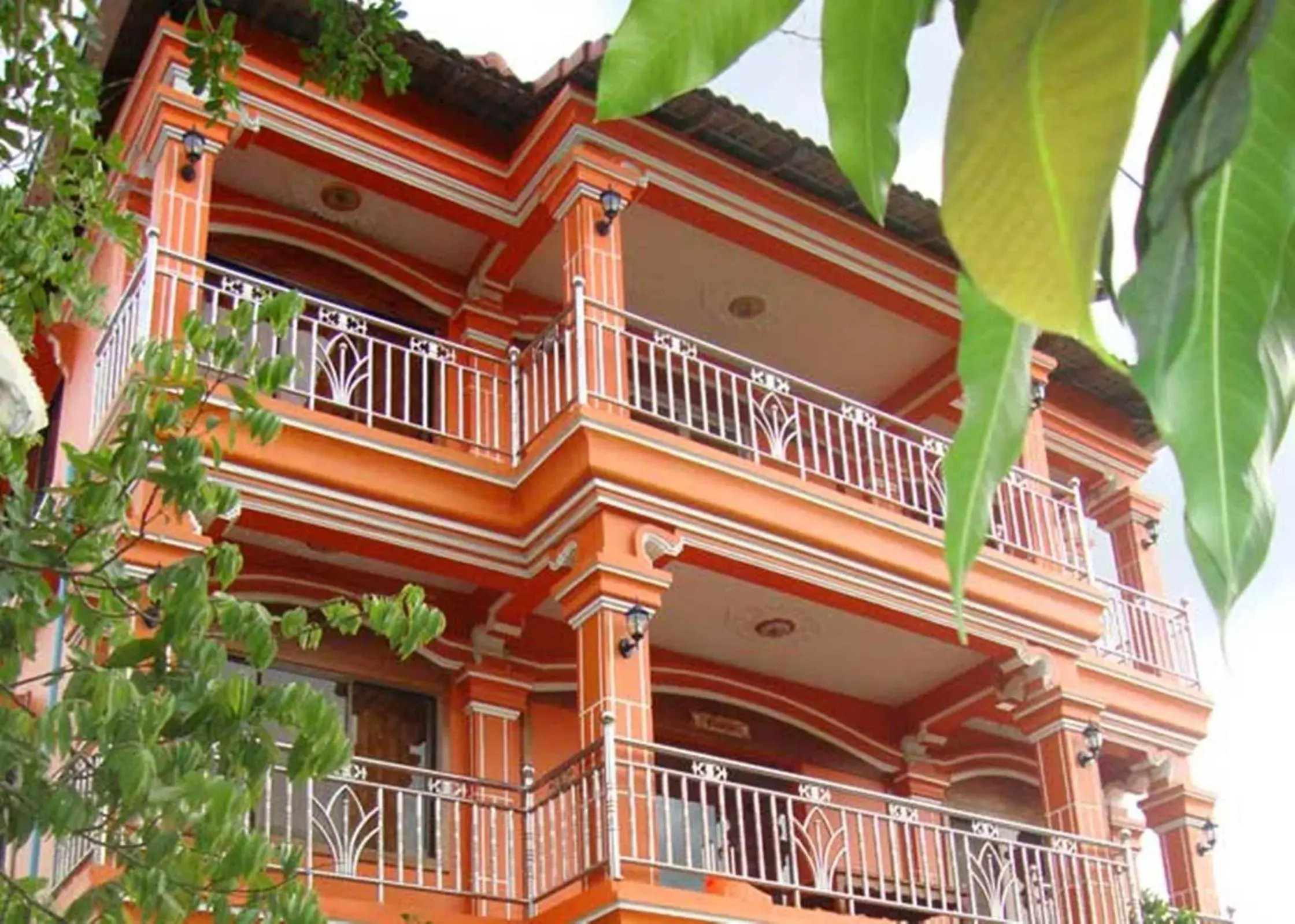 Facade/entrance, Property Building in Sam So Guesthouse