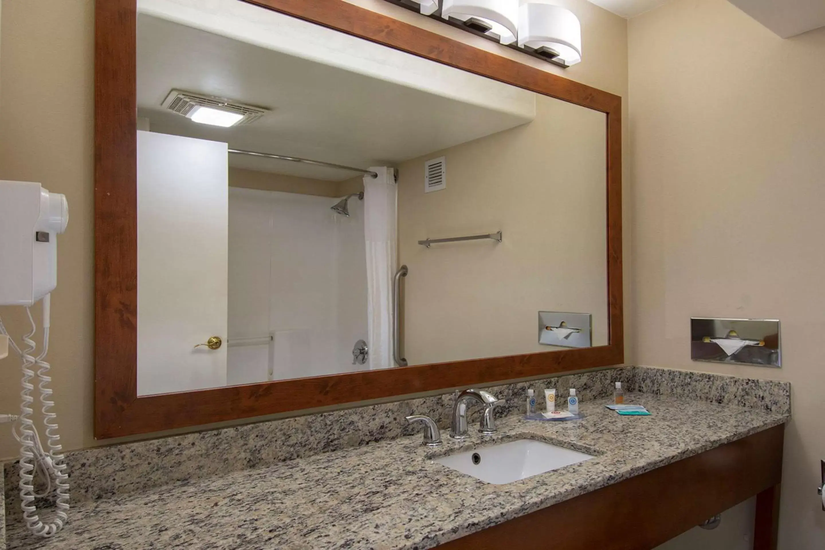 Photo of the whole room, Bathroom in Comfort Inn Santa Fe