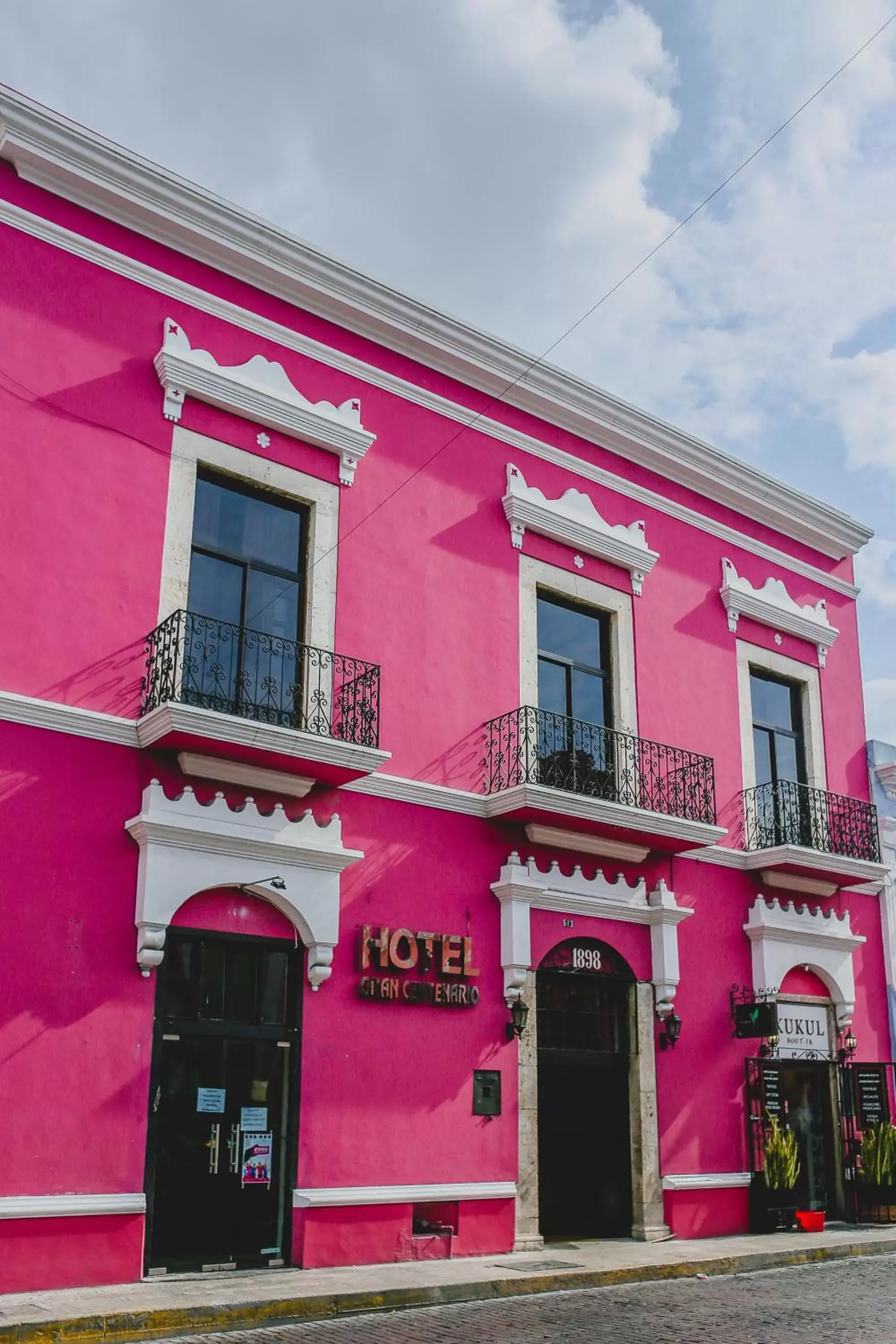 Facade/entrance, Property Building in Hotel Gran Centenario