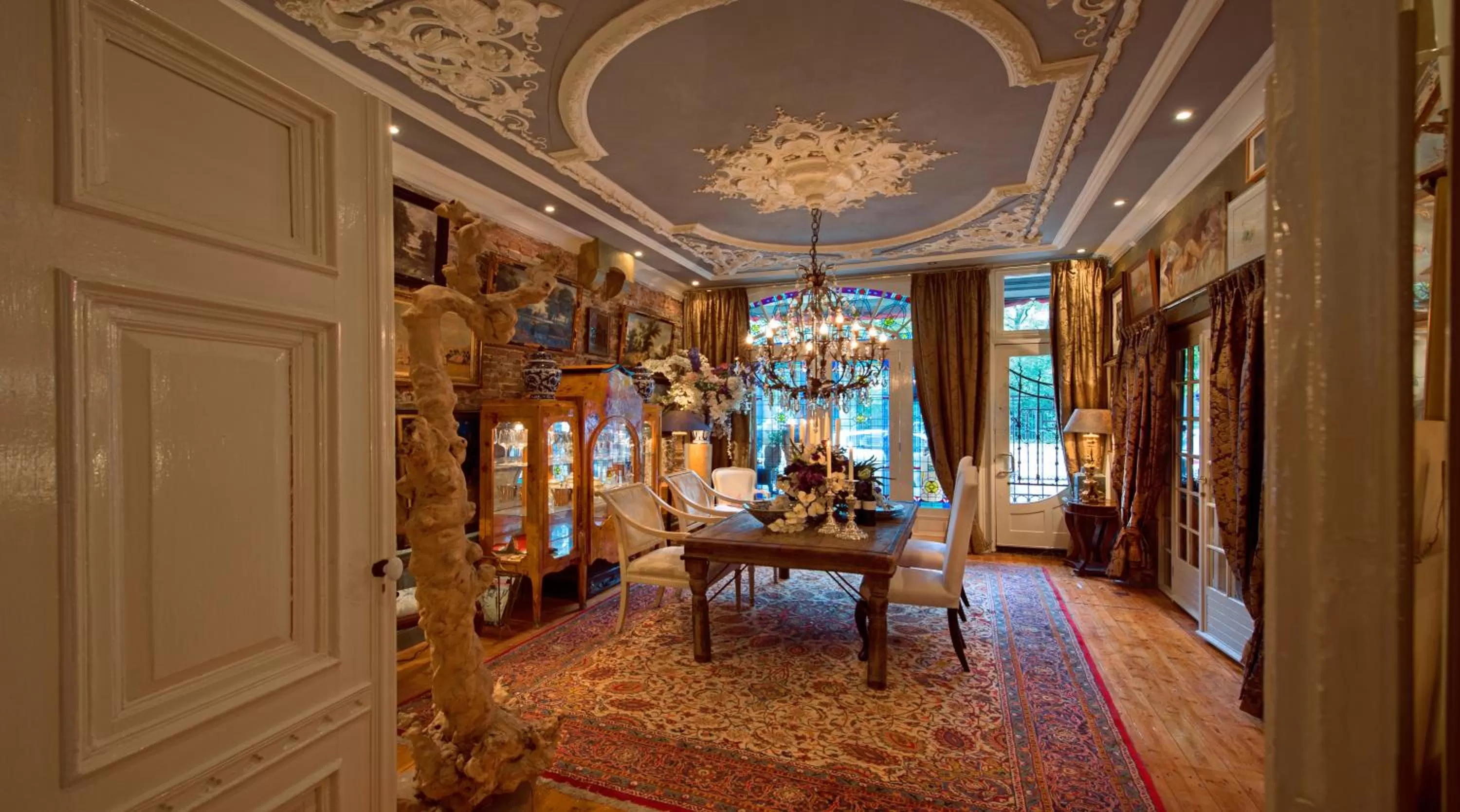 Photo of the whole room in Breitner House