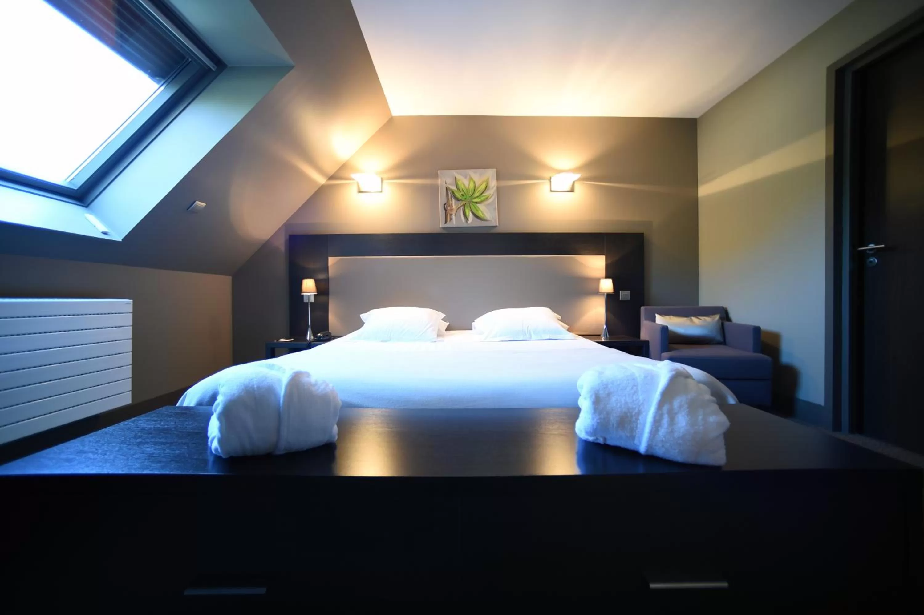 Bedroom, Bed in Hôtel Les Rives