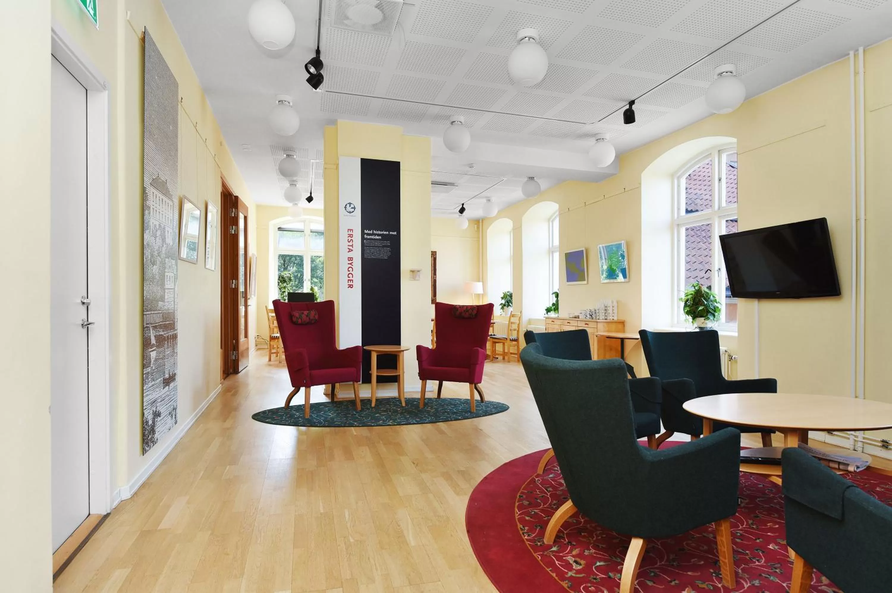 Communal lounge/ TV room in Ersta Hotell & Konferens