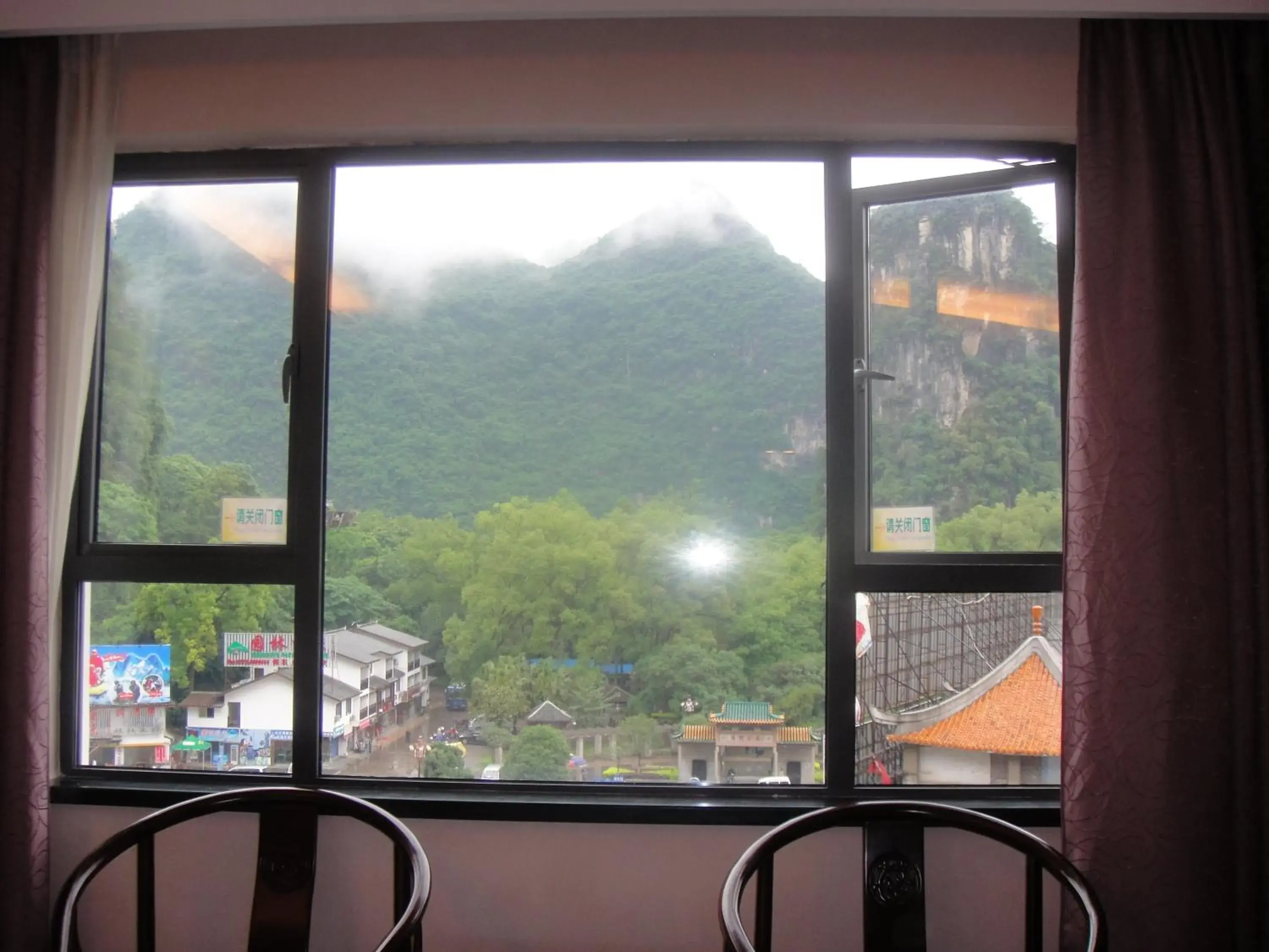 Mountain View in Yangshuo West Street Vista Hotel