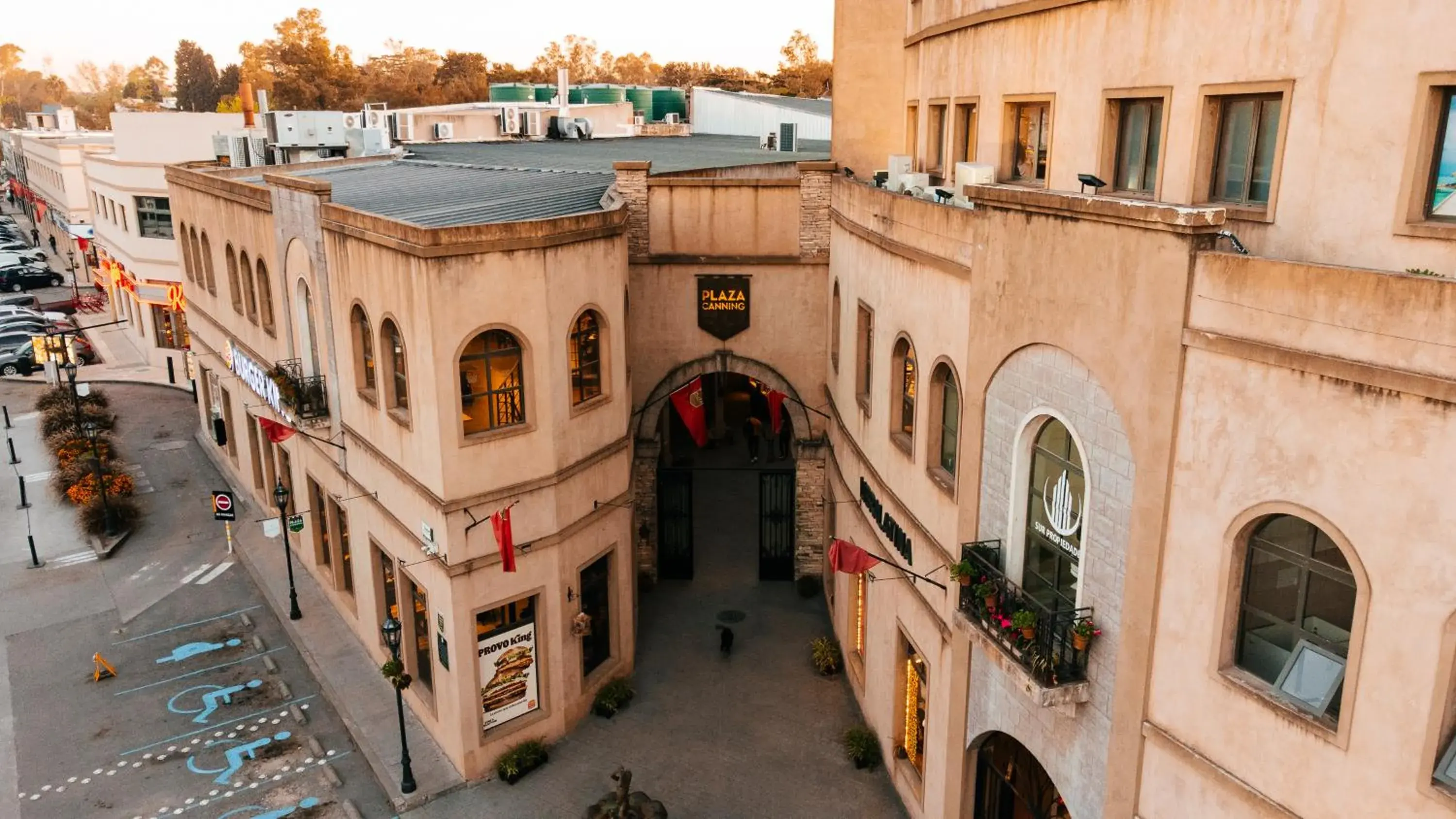 Bird's eye view in Hotel Plaza Central Canning