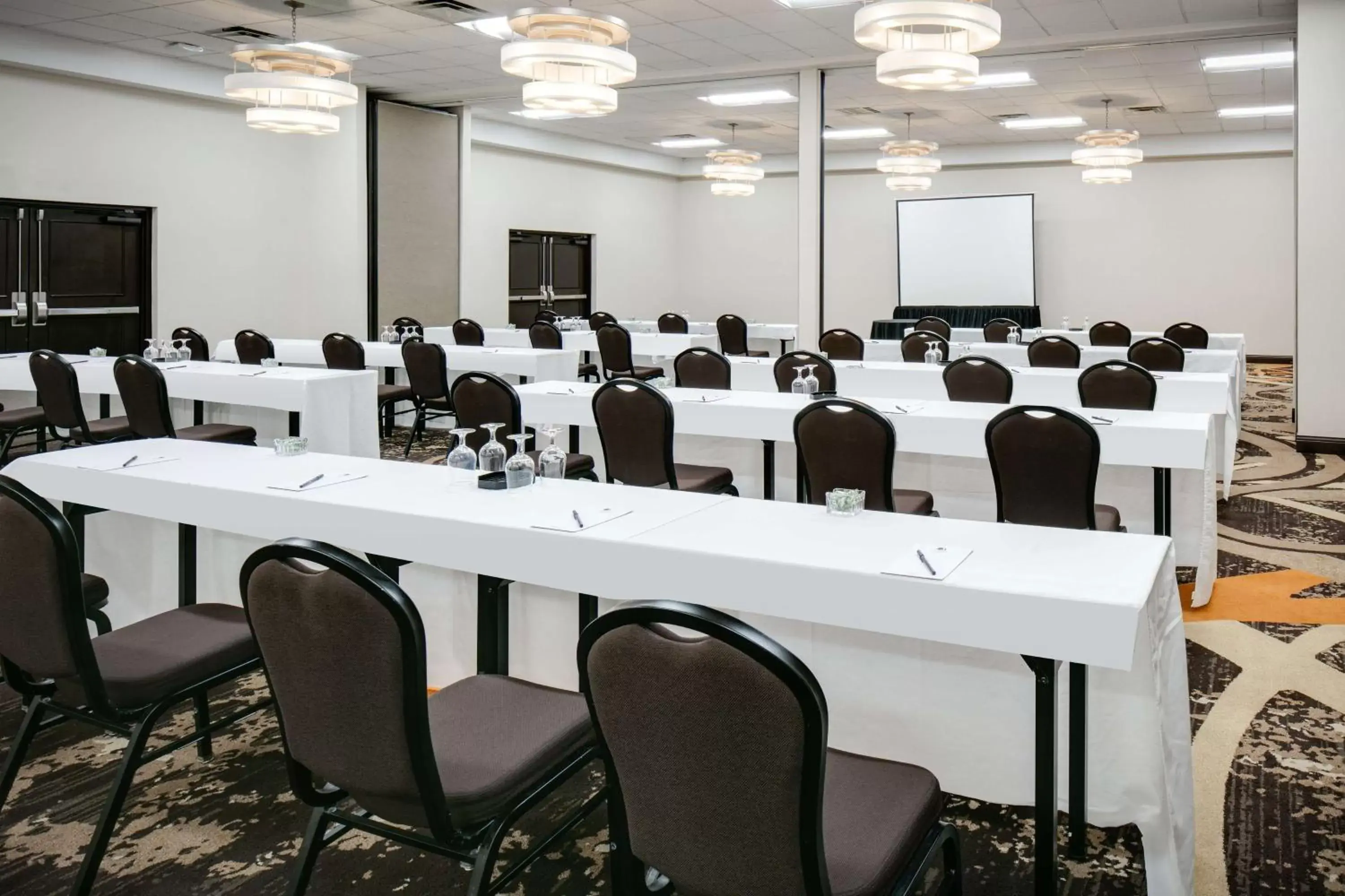 Meeting/conference room in DoubleTree by Hilton Dallas Market Center