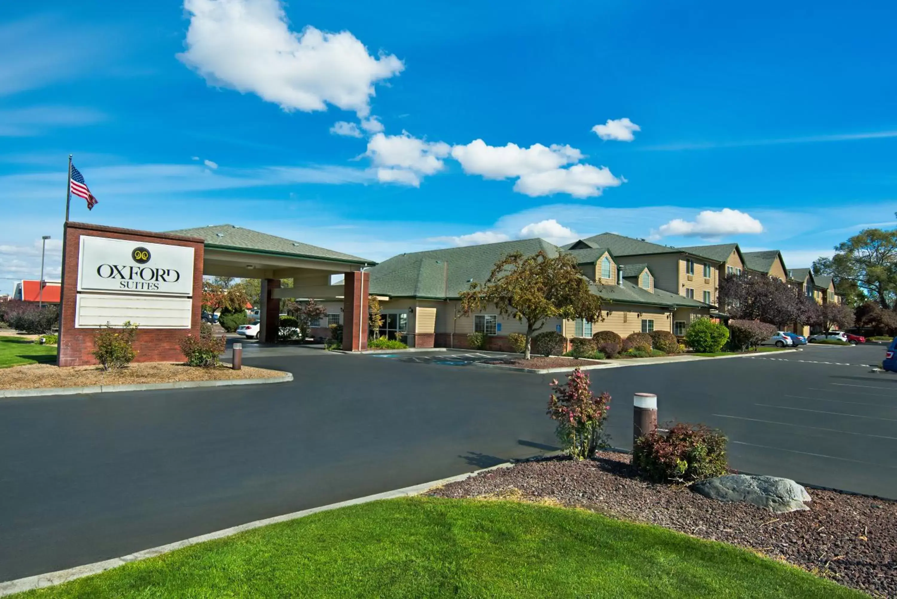 Facade/entrance in Oxford Suites Hermiston