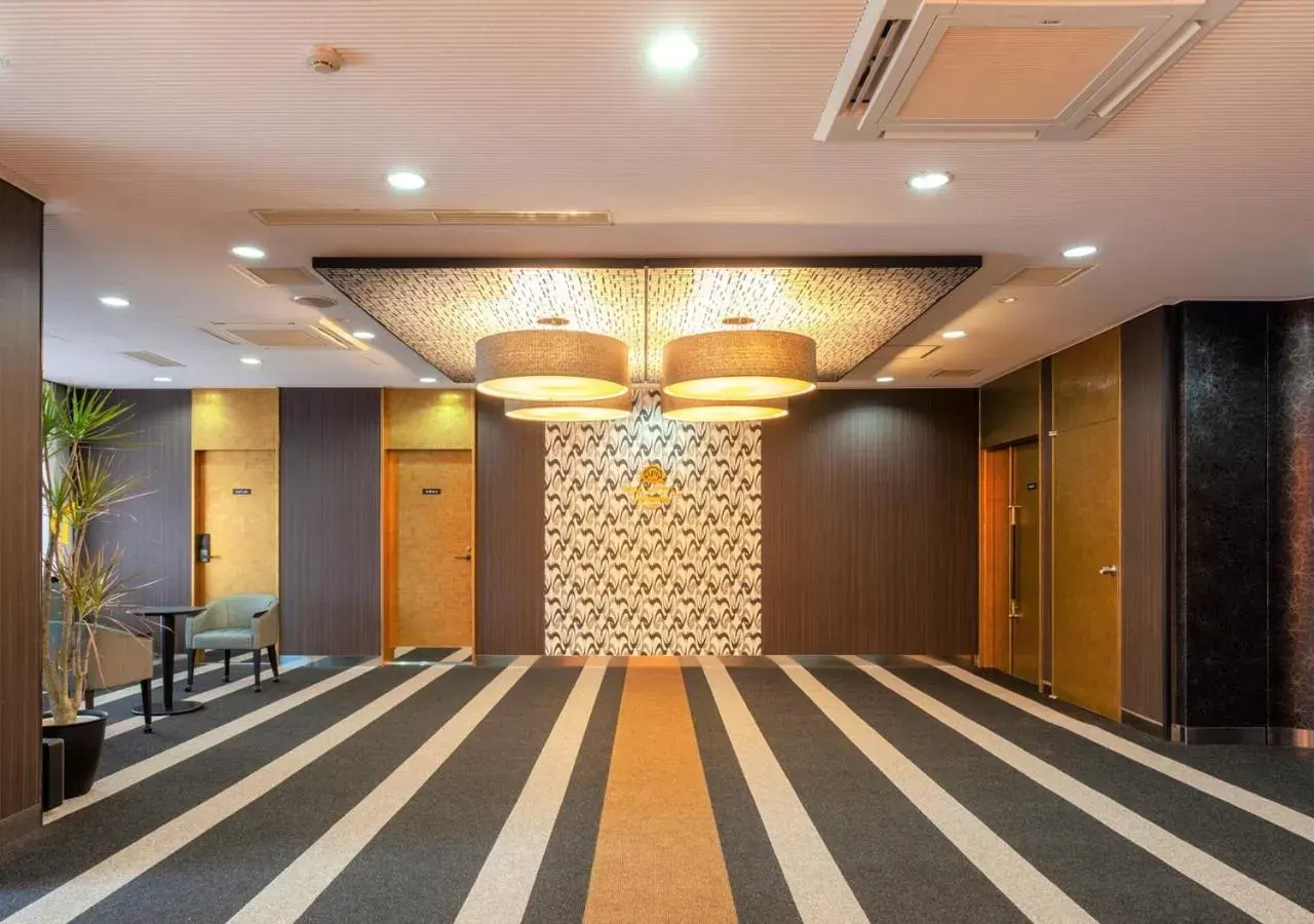 Lobby or reception in APA Hotel Saga Ekimae Chuo