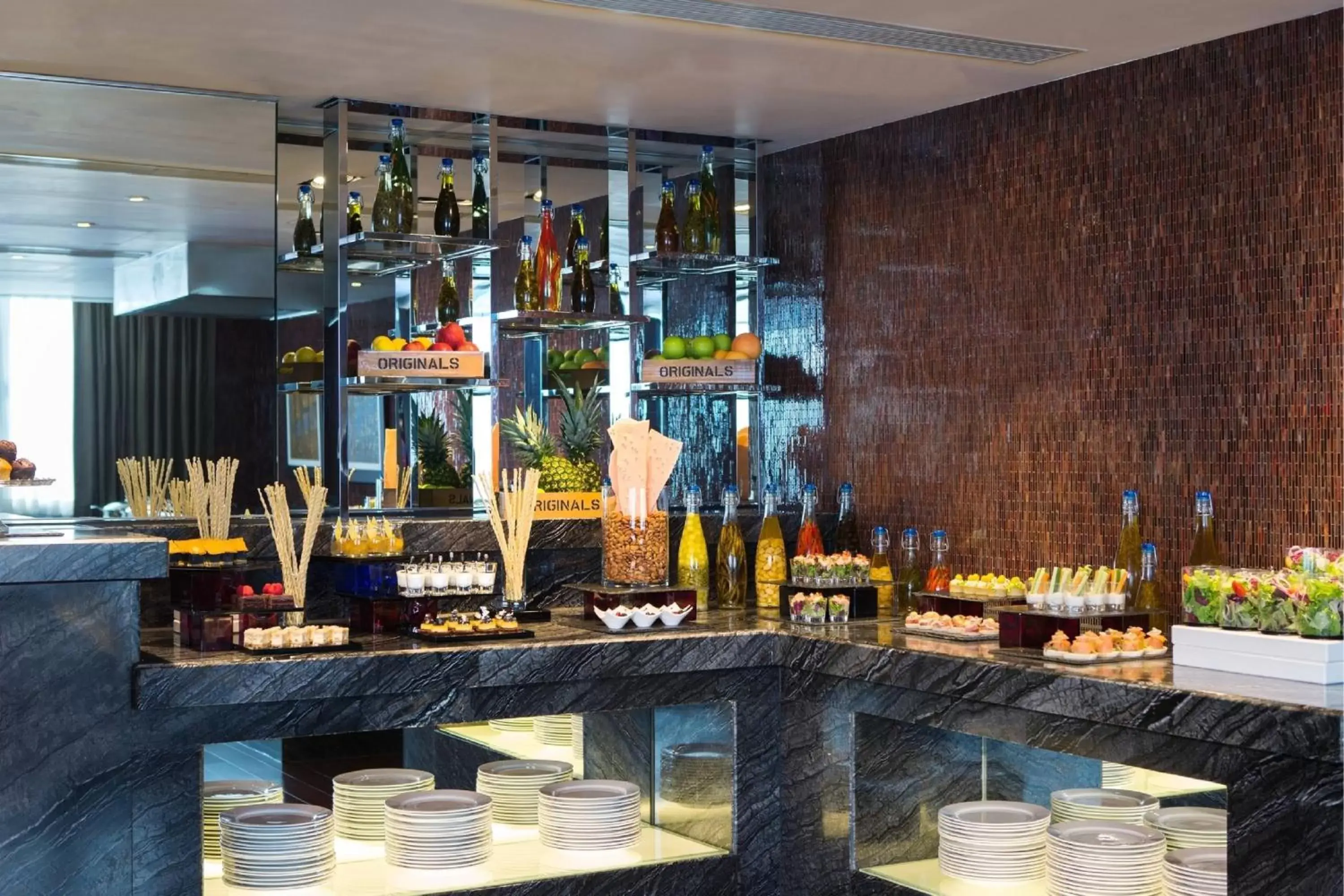 Lounge or bar in Hong Kong SkyCity Marriott Hotel