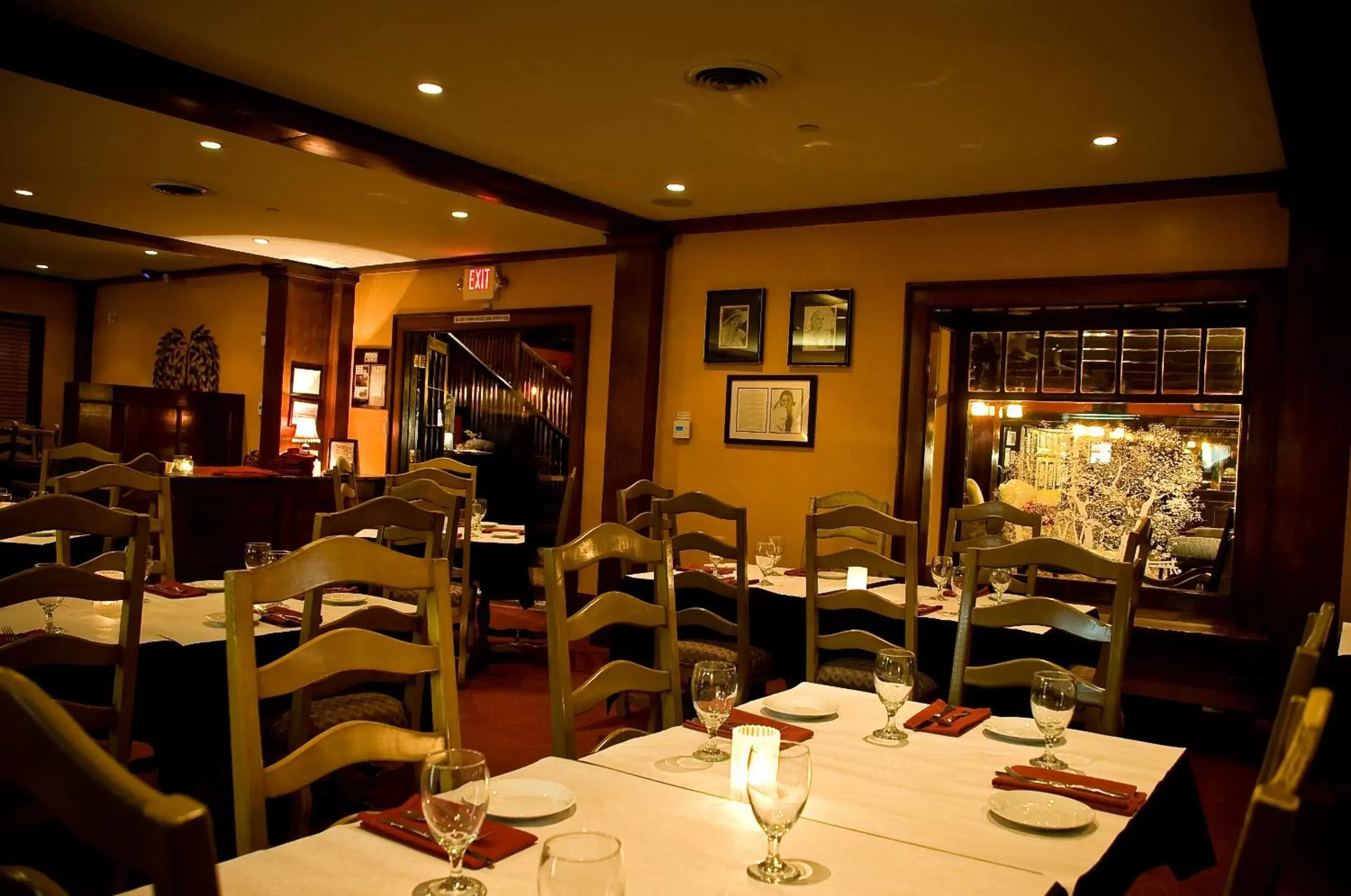 Restaurant/Places to Eat in Glen Tavern Inn