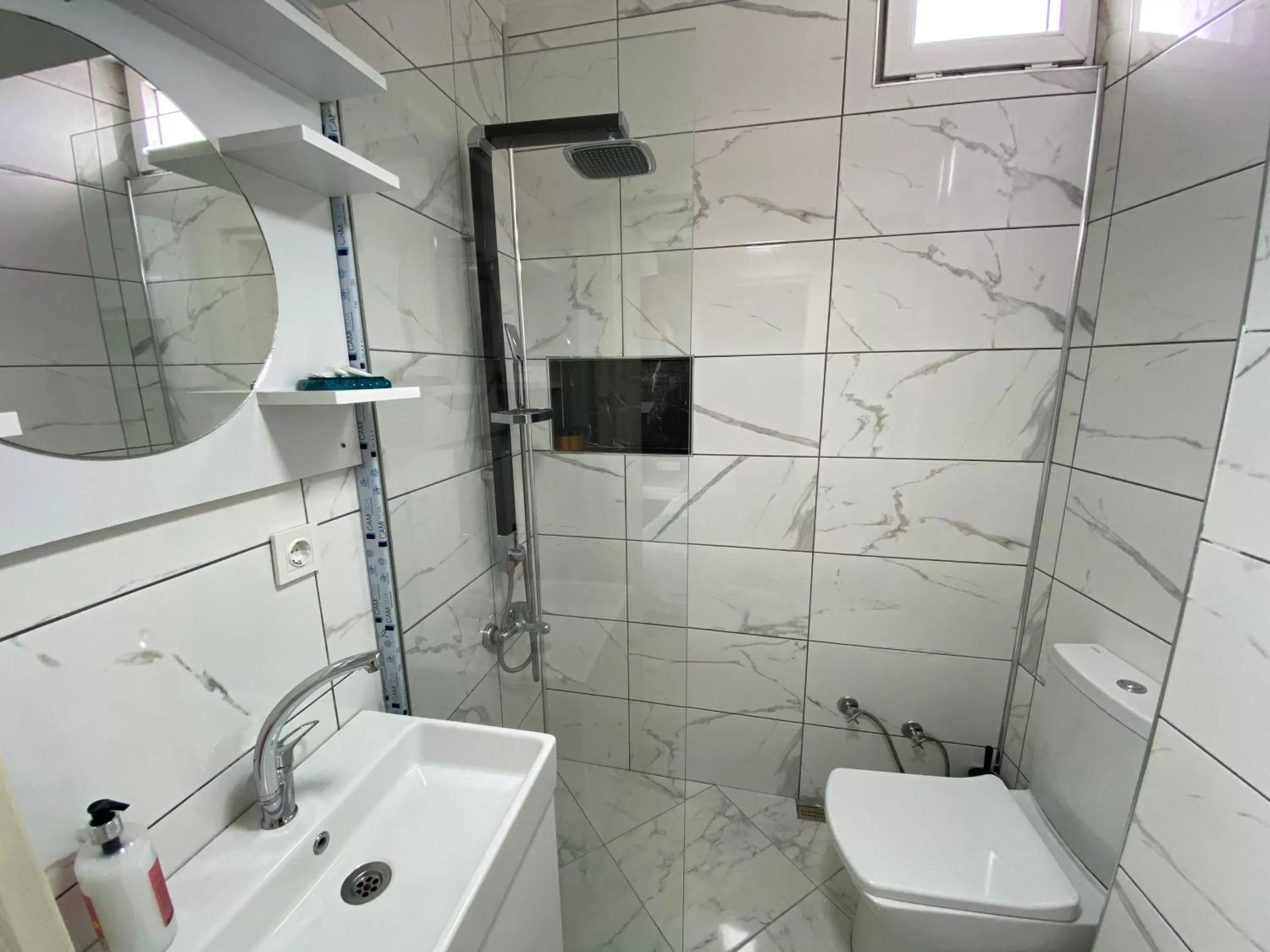 Shower in AMASRA Marina Pansiyon