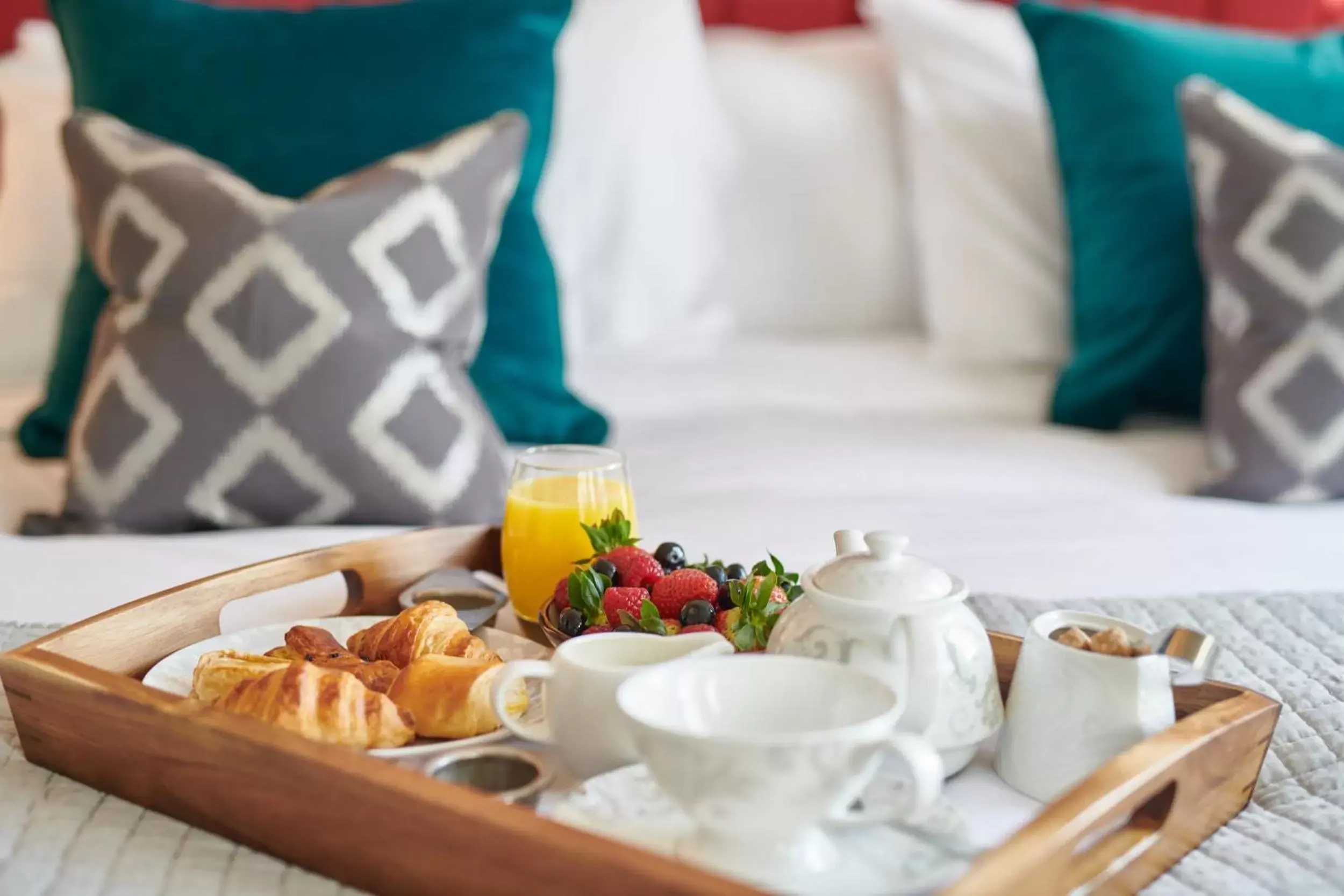 Breakfast, Bed in Burnham Beeches Hotel