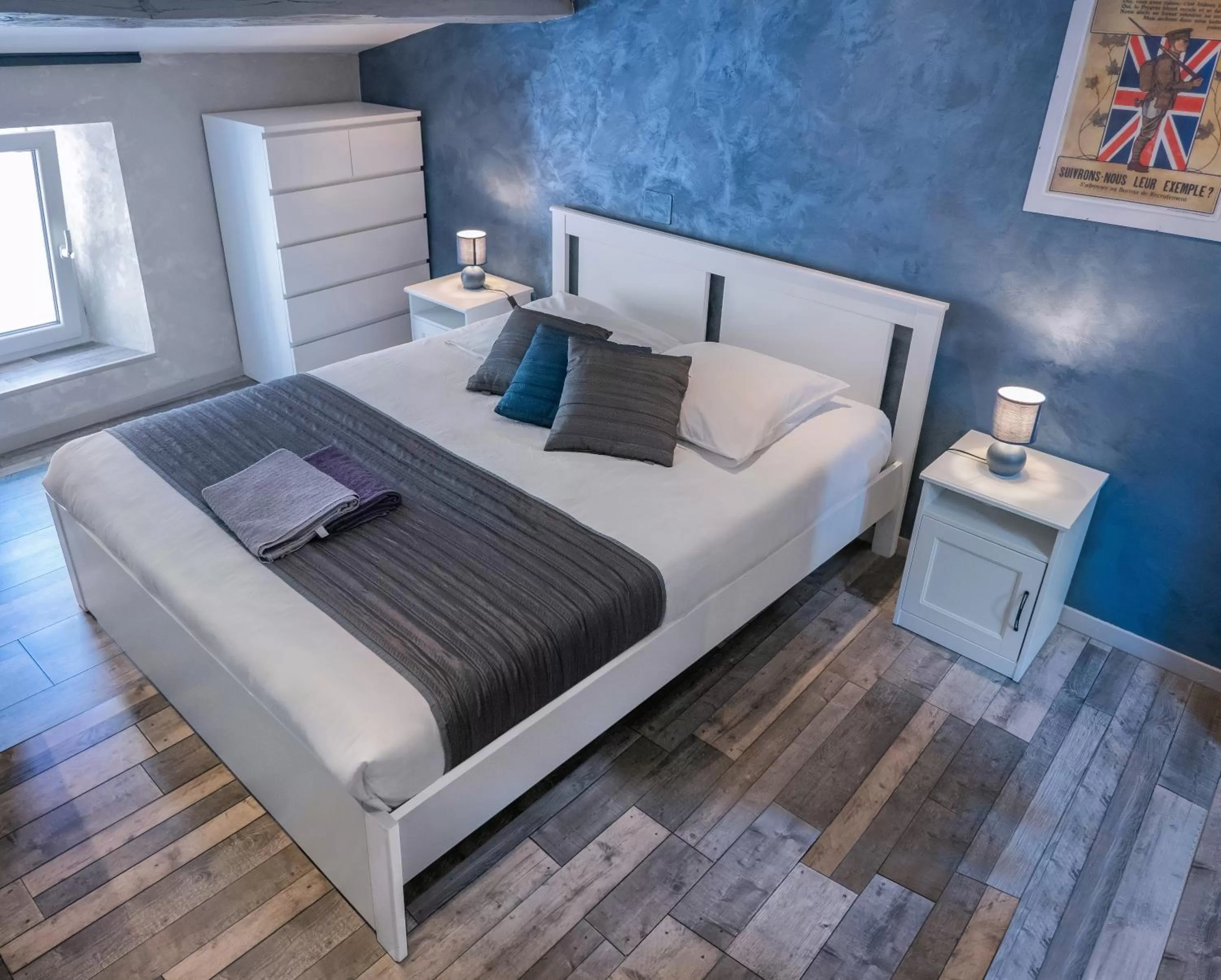 Bedroom, Bed in Chambre d'hôte et gîte chez Thomas et John