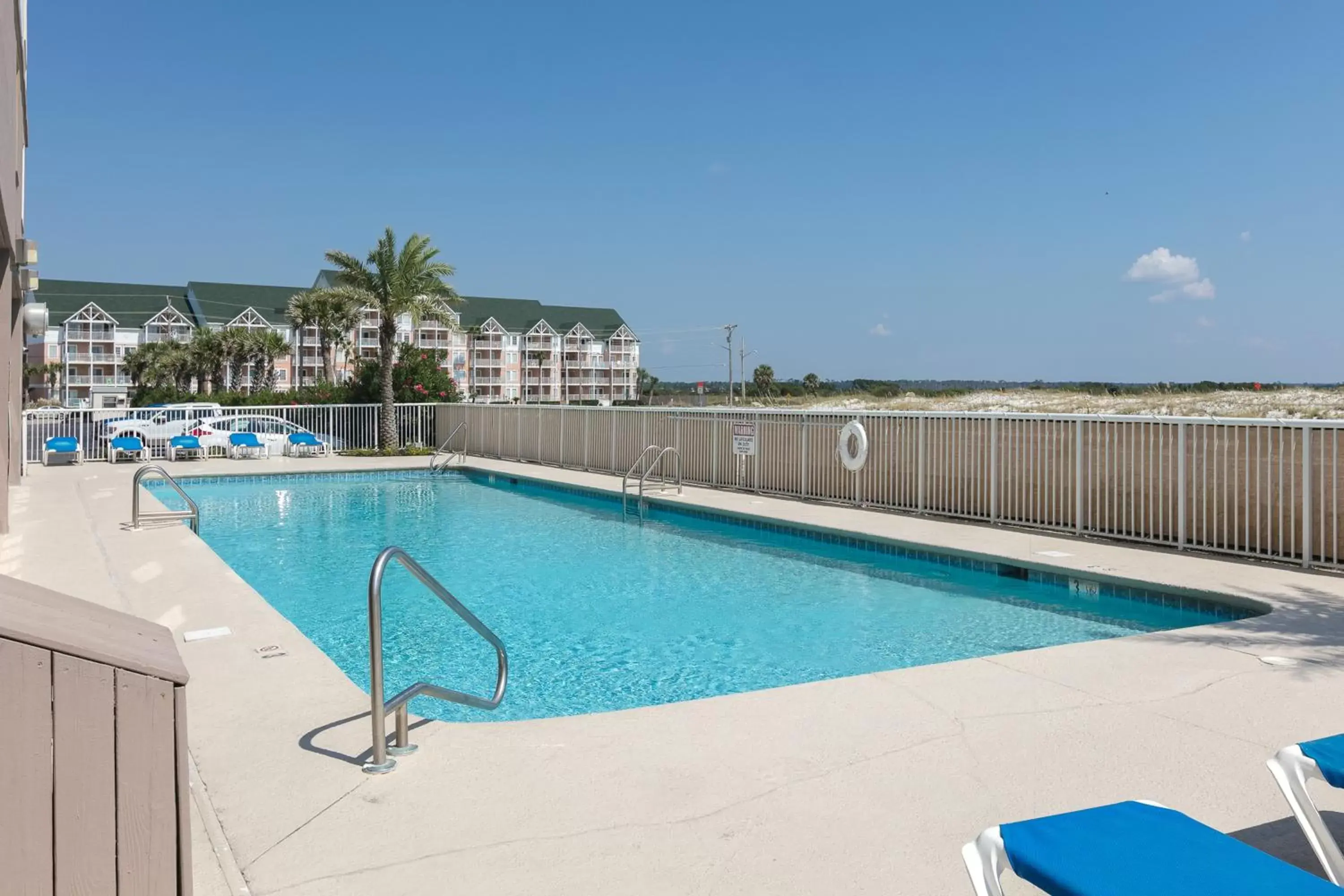 Swimming Pool in Royal Palms #1006