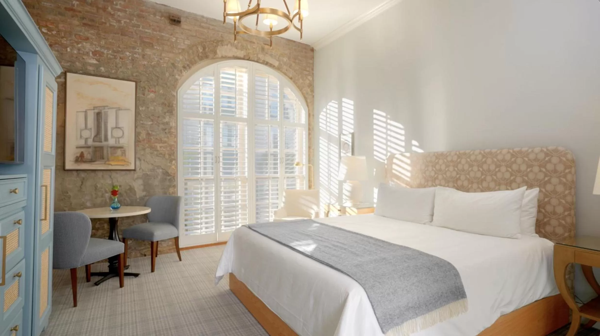 Bed in Harbourview Inn