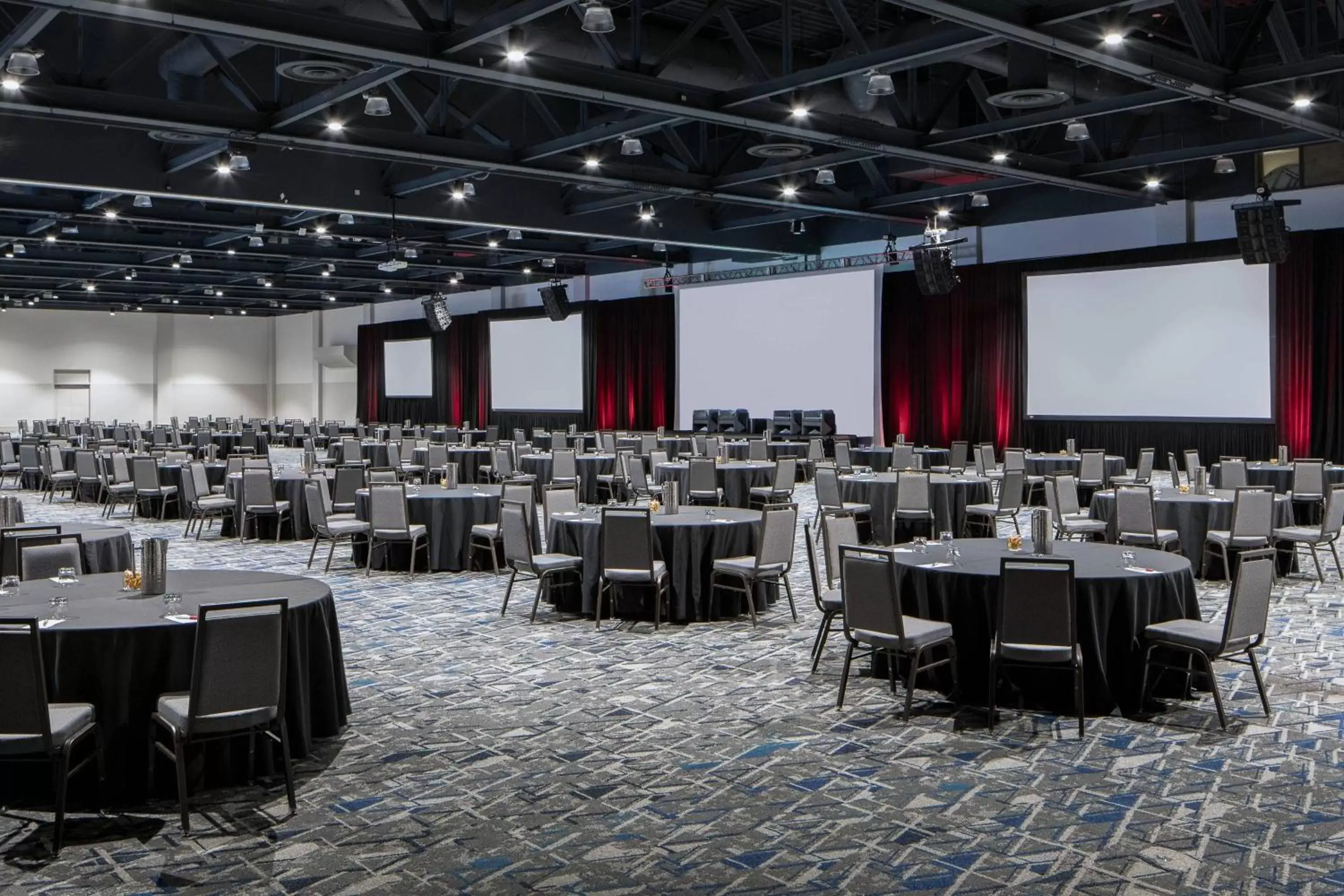 Meeting/conference room in The Woodlands Waterway Marriott Hotel and Convention Center