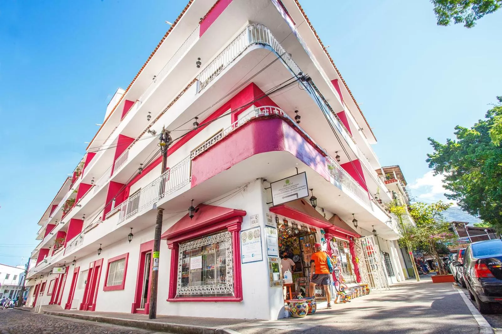 Suites Plaza del Rio - Family Hotel Malecón Centro