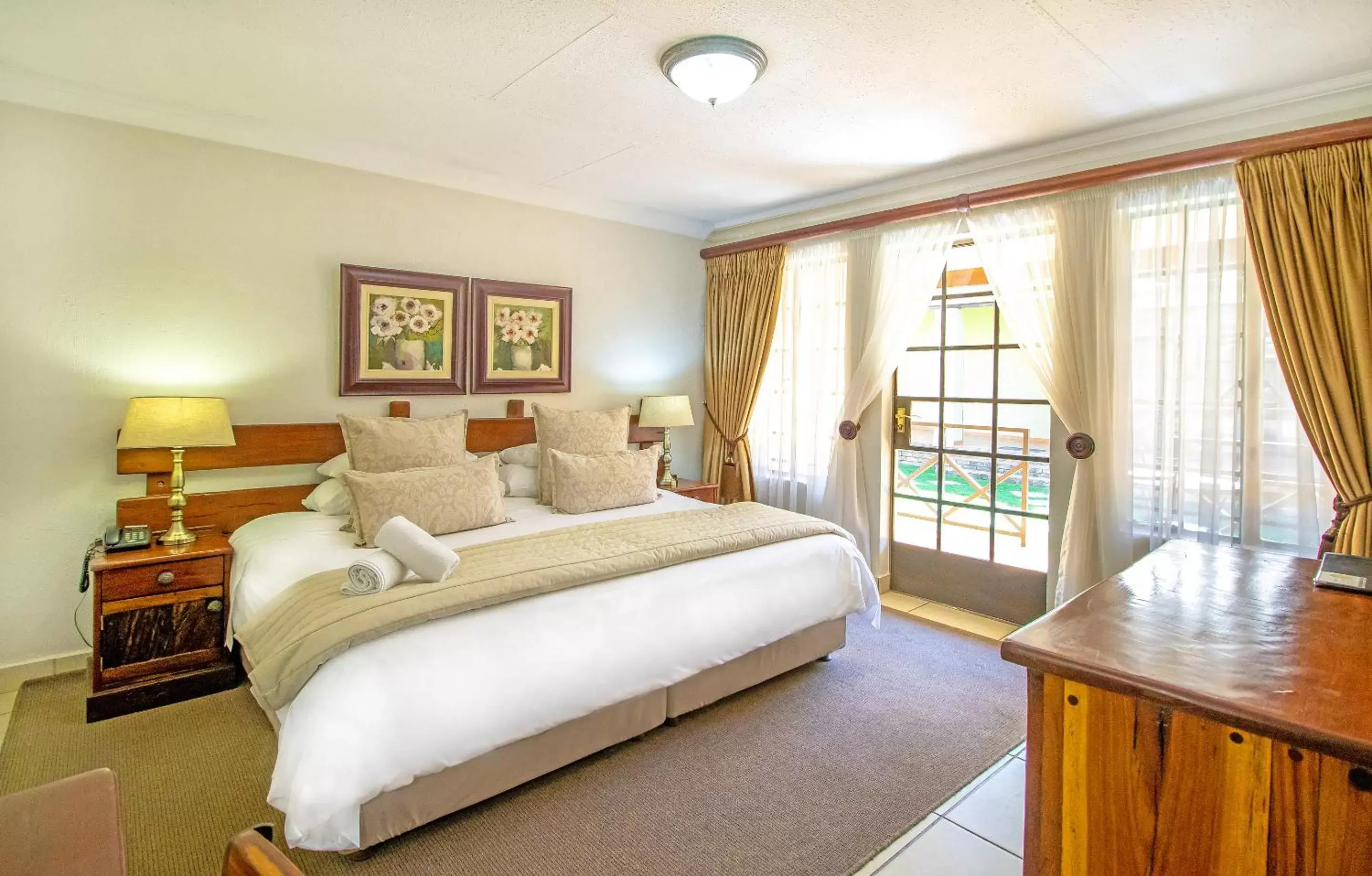  Double Room - single occupancy in Afrique Boutique Hotel O.R. Tambo