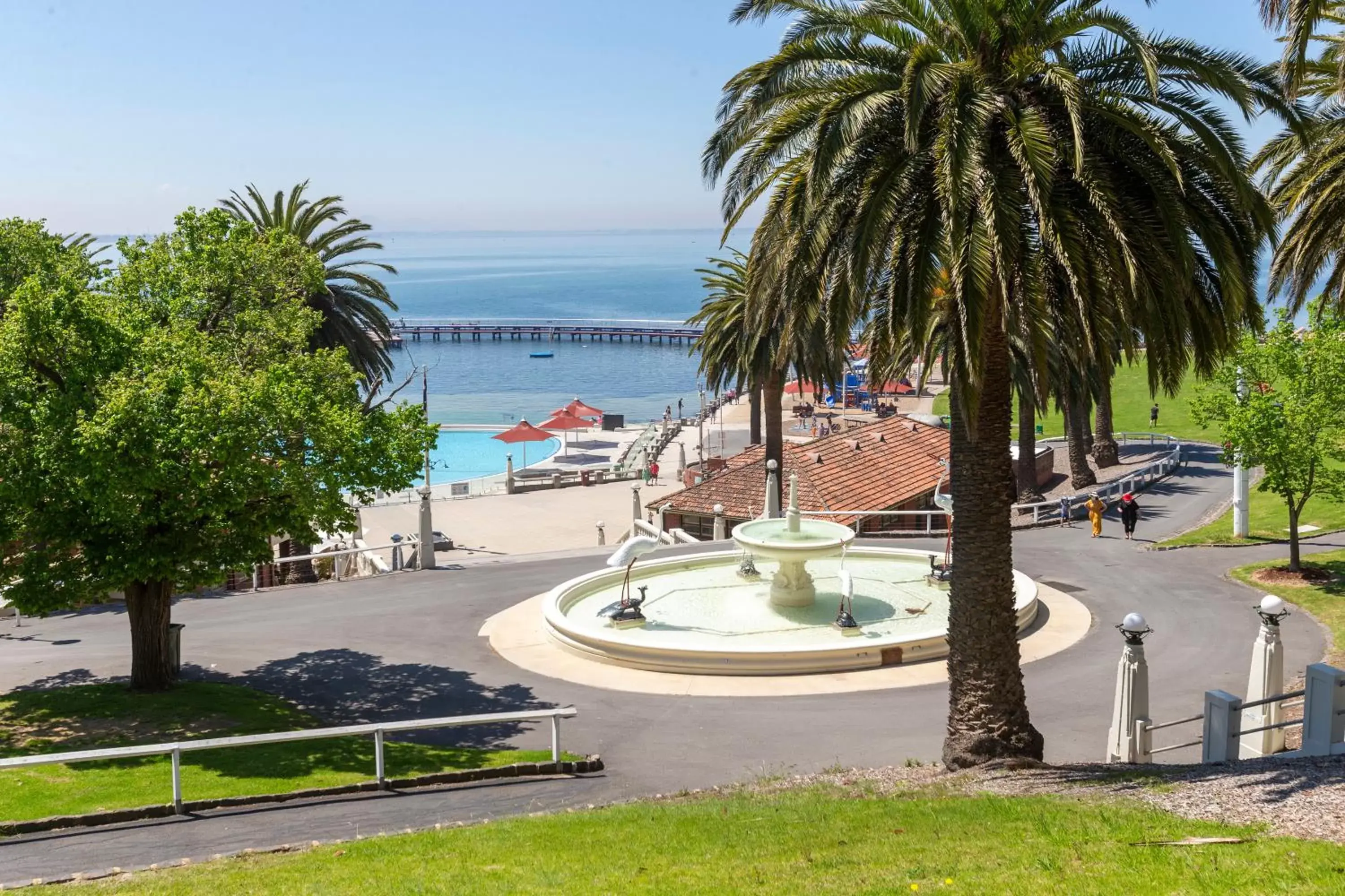 Swimming pool in Vue Apartments Geelong